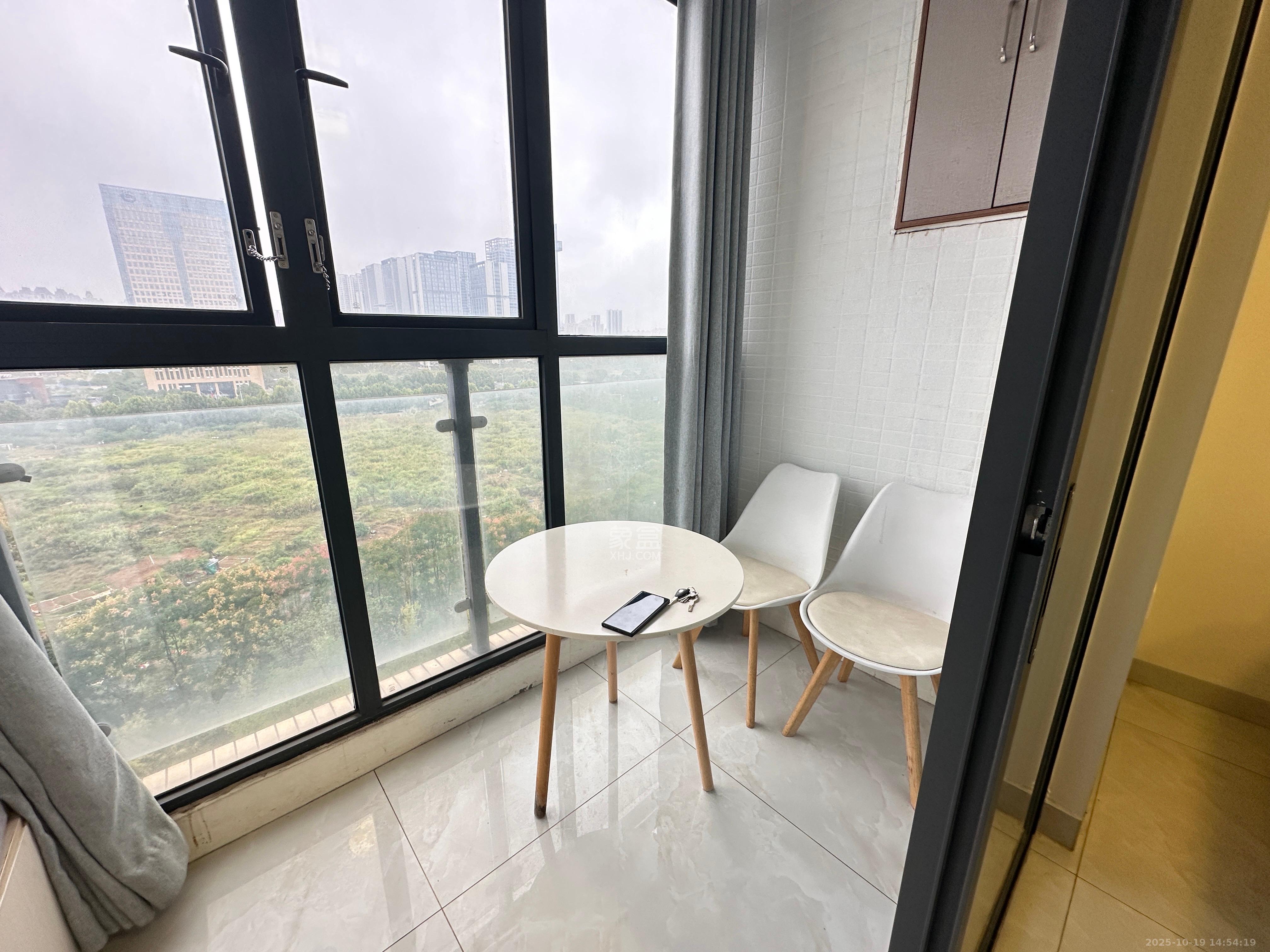 金轮星光名座 1室1厅1卫 1400.0元/月 金轮星光名座 1室1厅1卫 1400.0元/月室内图