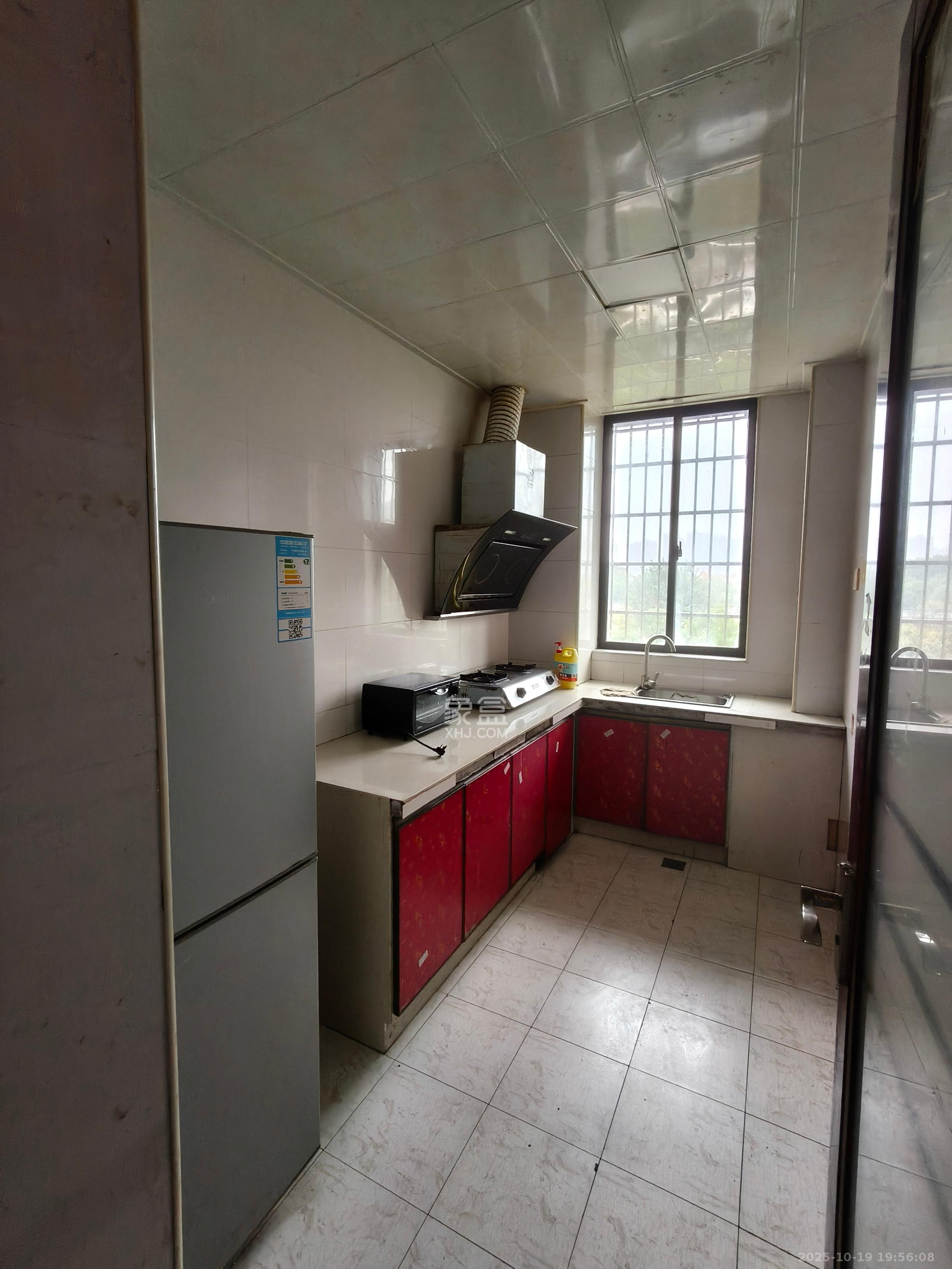 大桥四区  2室1厅1卫    1500.0元/月 大桥四区  2室1厅1卫    1500.0元/月室内图