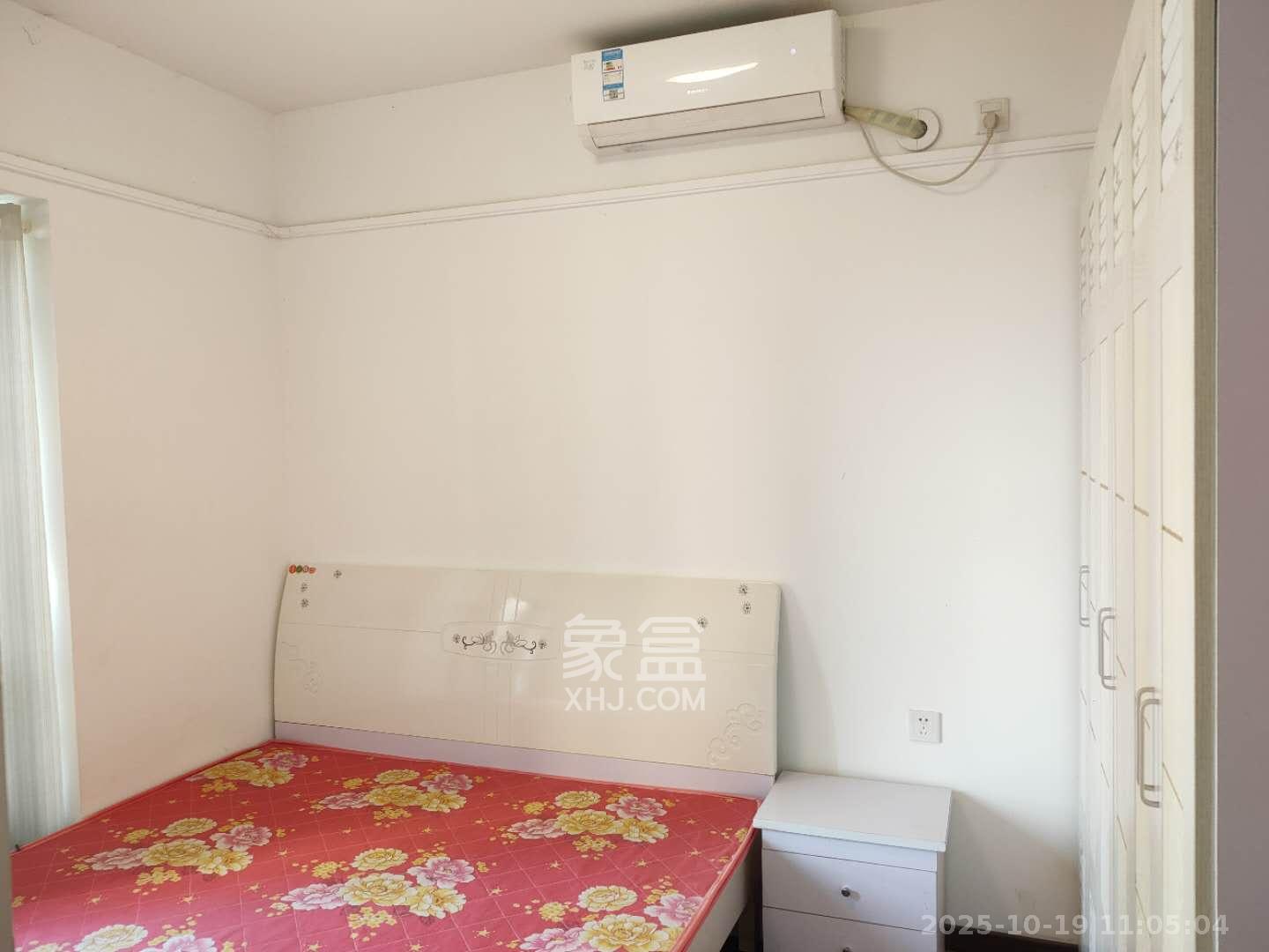 万科魅力之城非凡里  3室2厅1卫    2100.0元/月室内图