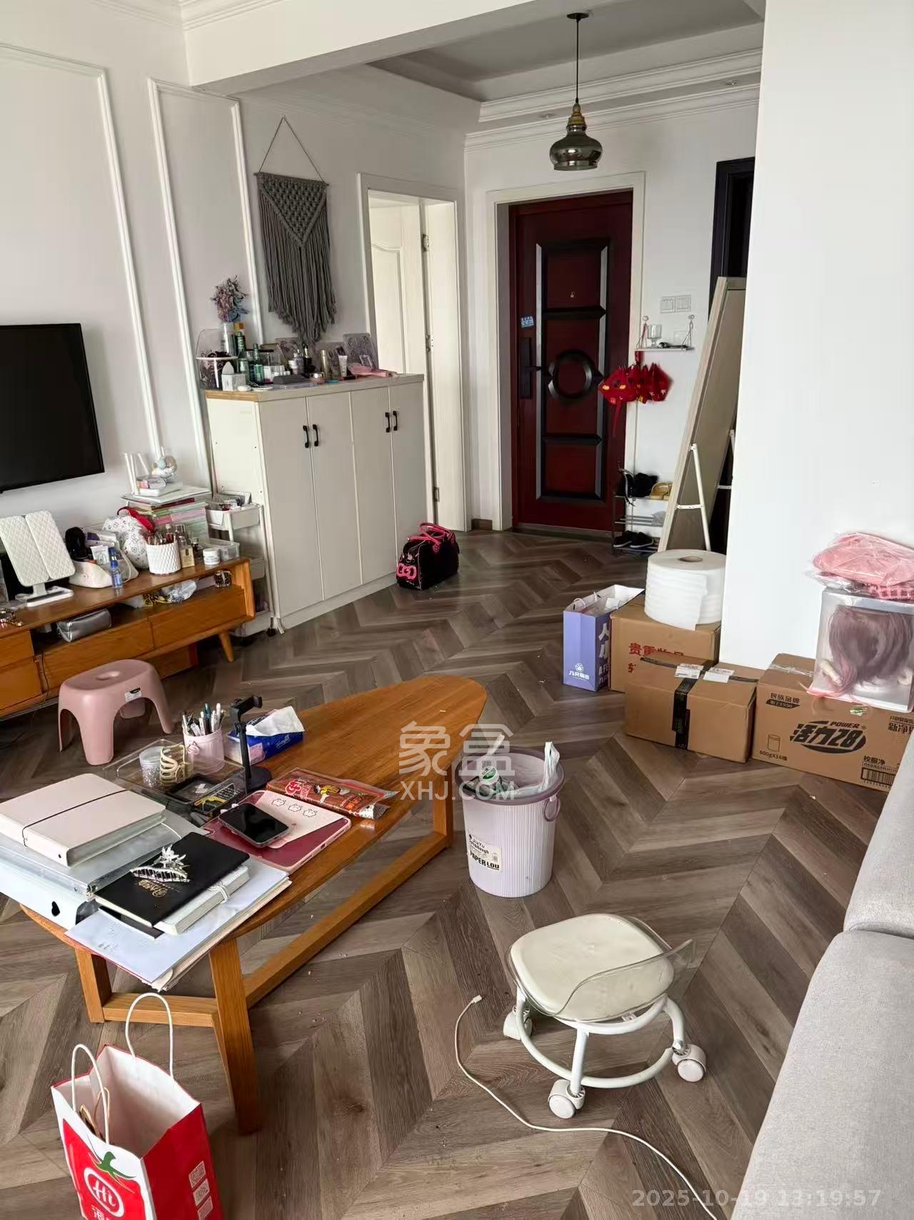 东屯渡高层安置小区  1室1厅1卫    2100.0元/月