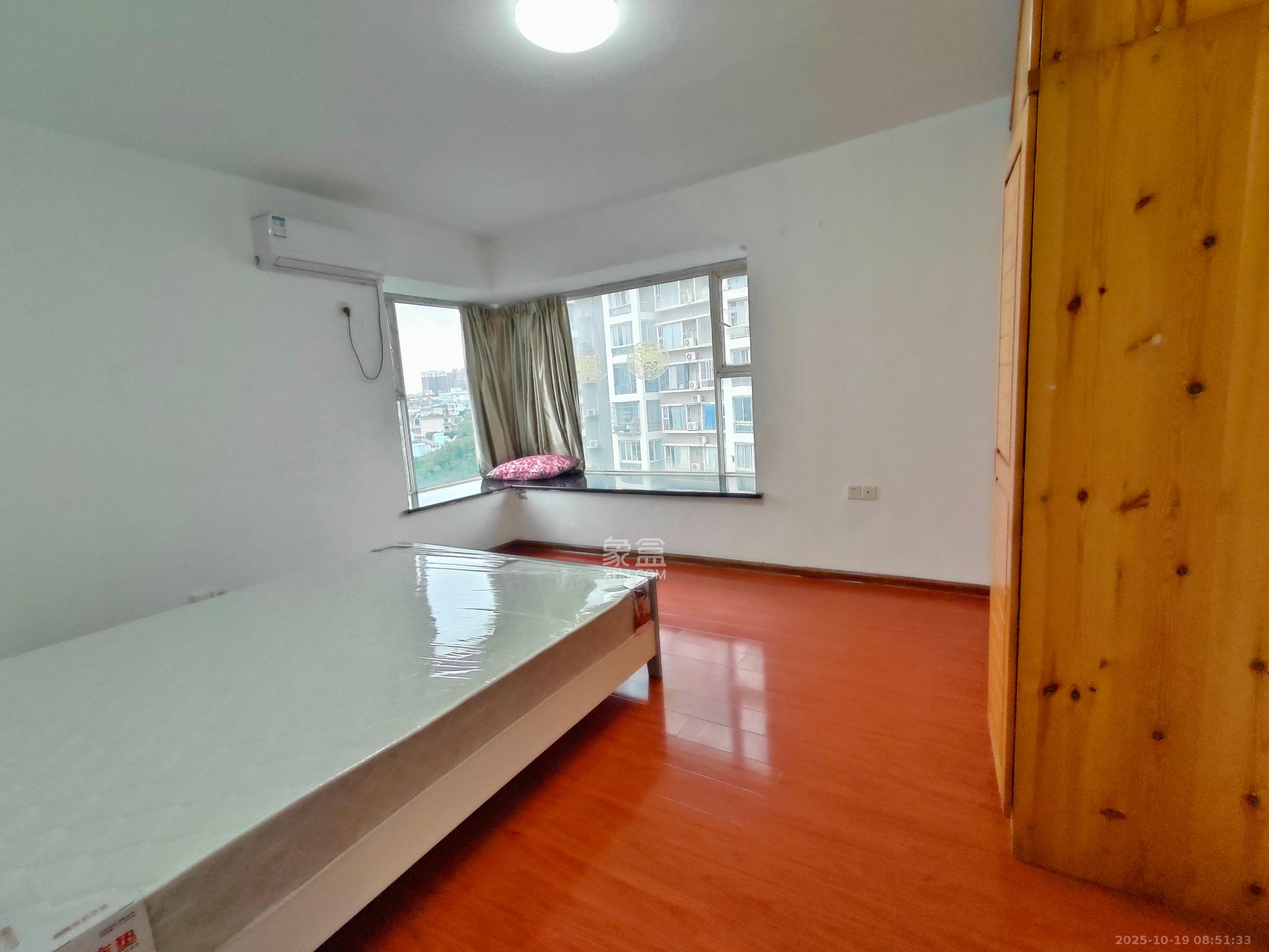 中建桂苑 2室2厅1卫 1700.0元/月 中建桂苑 2室2厅1卫 1700.0元/月室内图