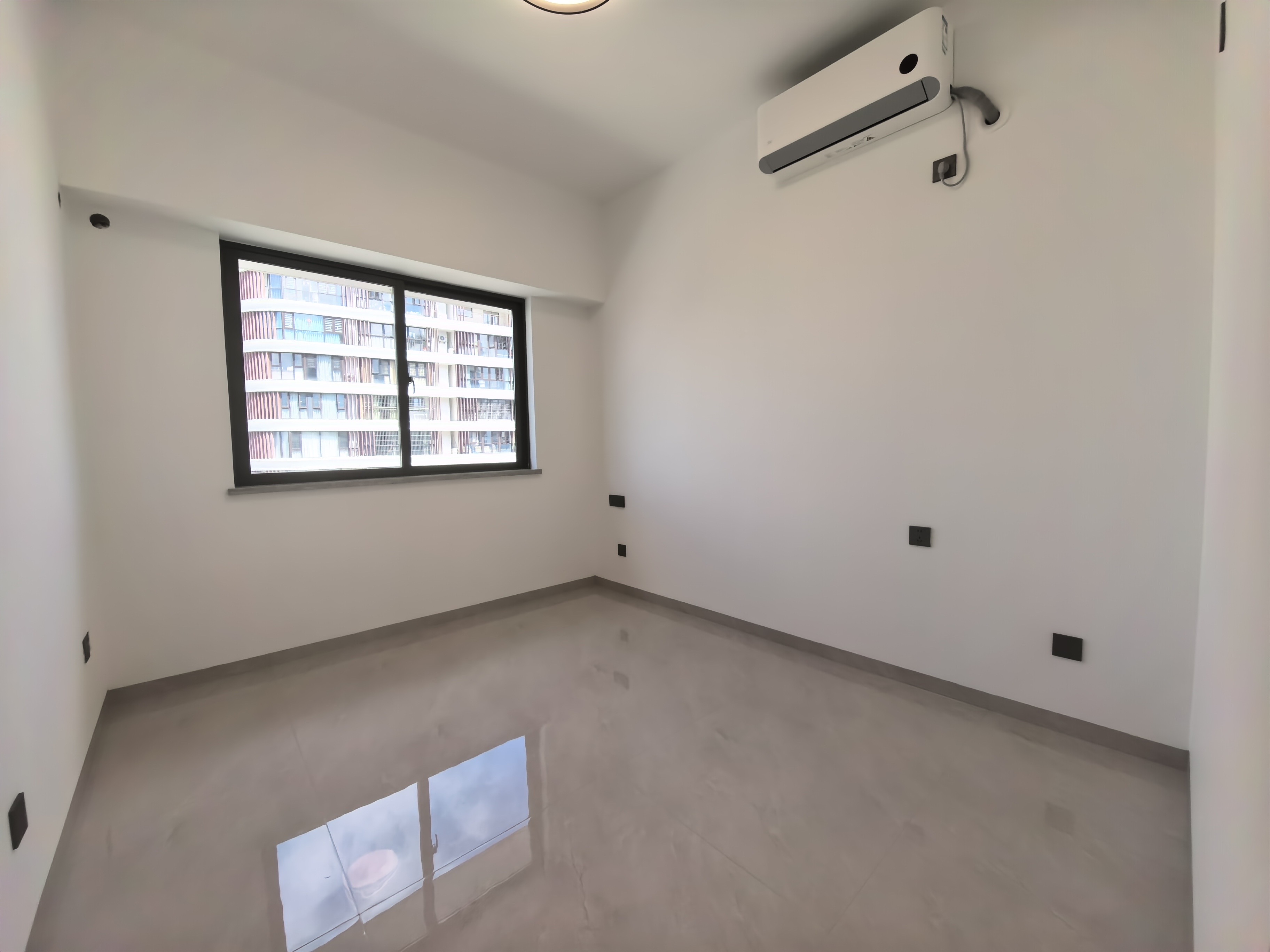 东站国际  1室1厅1卫    2300.0元/月室内图