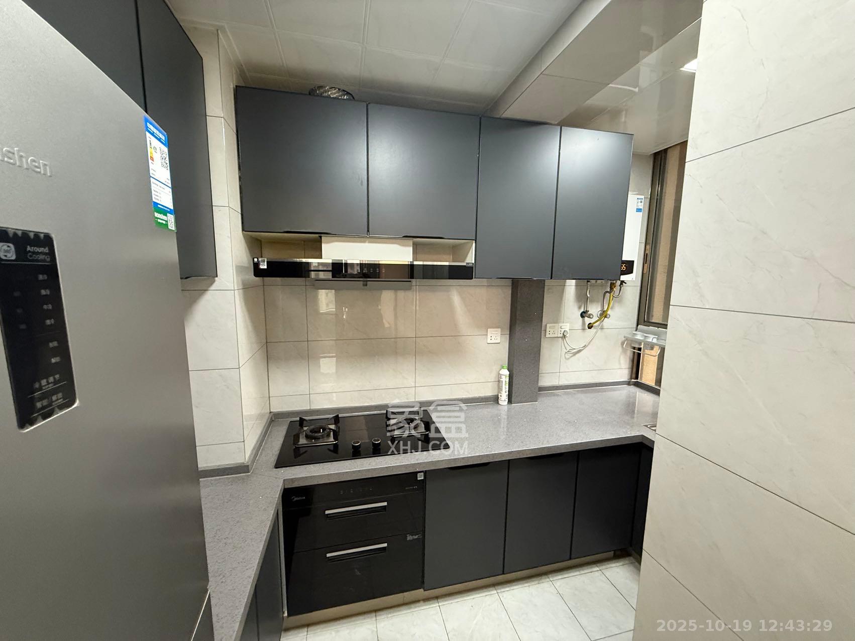 江山帝景哈佛  3室2厅1卫    2300.0元/月 江山帝景哈佛  3室2厅1卫    2300.0元/月室内图