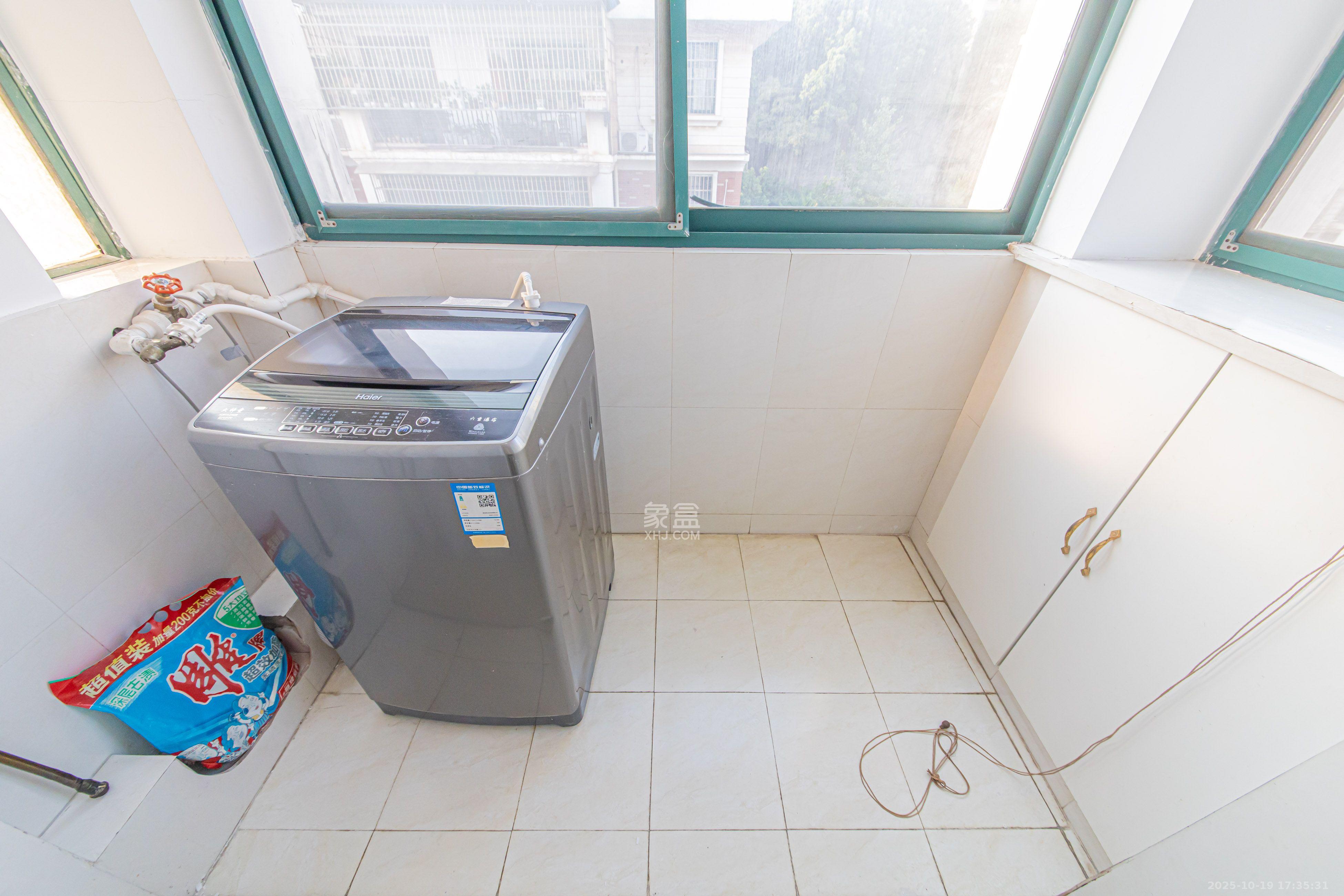 盛世康城  4室3厅3卫    1700.0元/月室内图