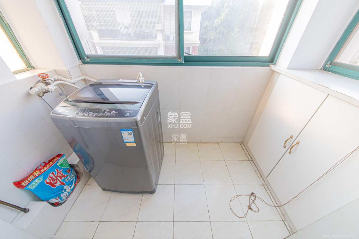 盛世康城 4室3厅3卫 1700.0元/月 盛世康城 4室3厅3卫 1700.0元/月室内图