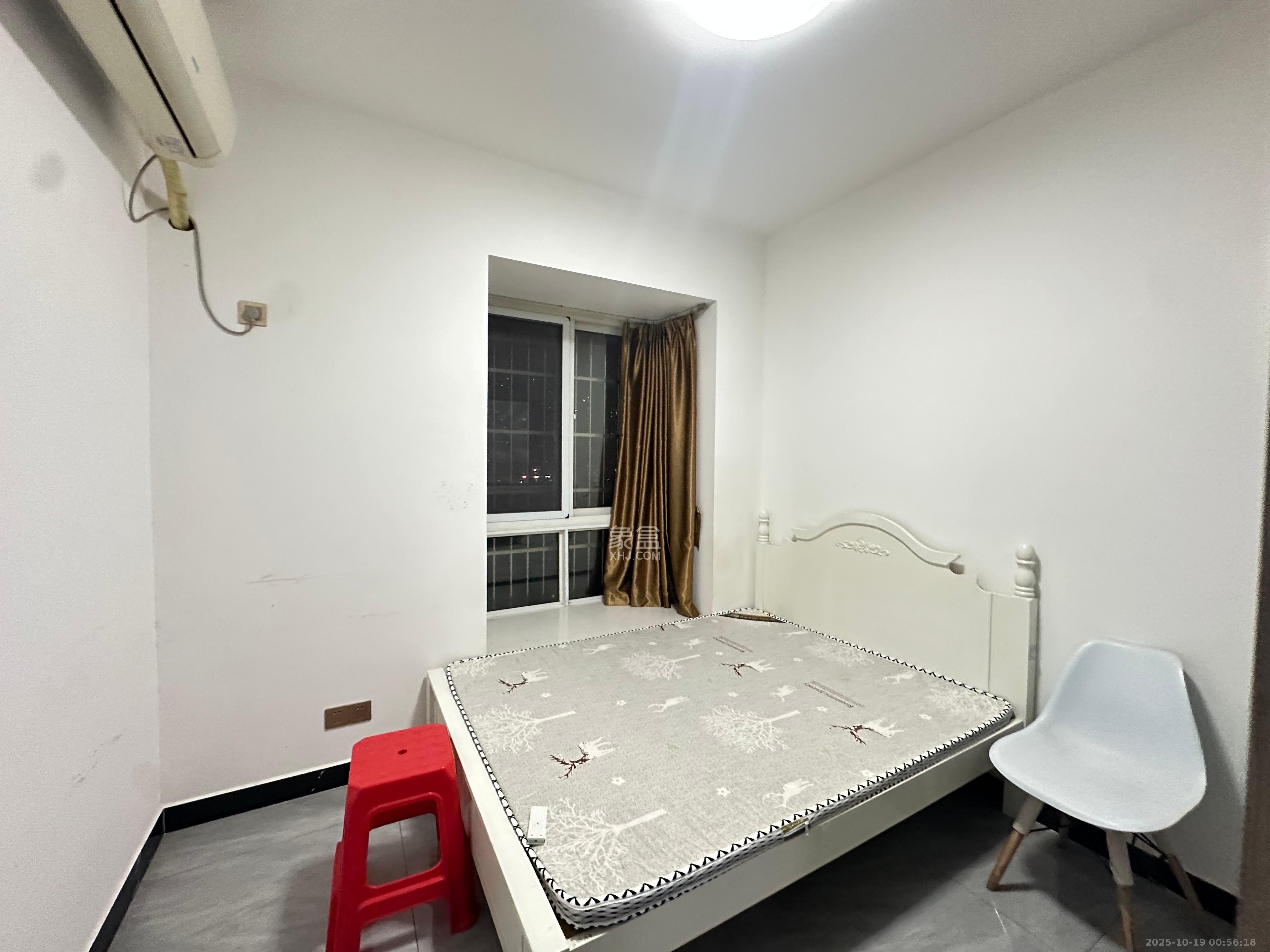 丰园城（鄱阳小区二期）  2室2厅1卫    1650.0元/月室内图