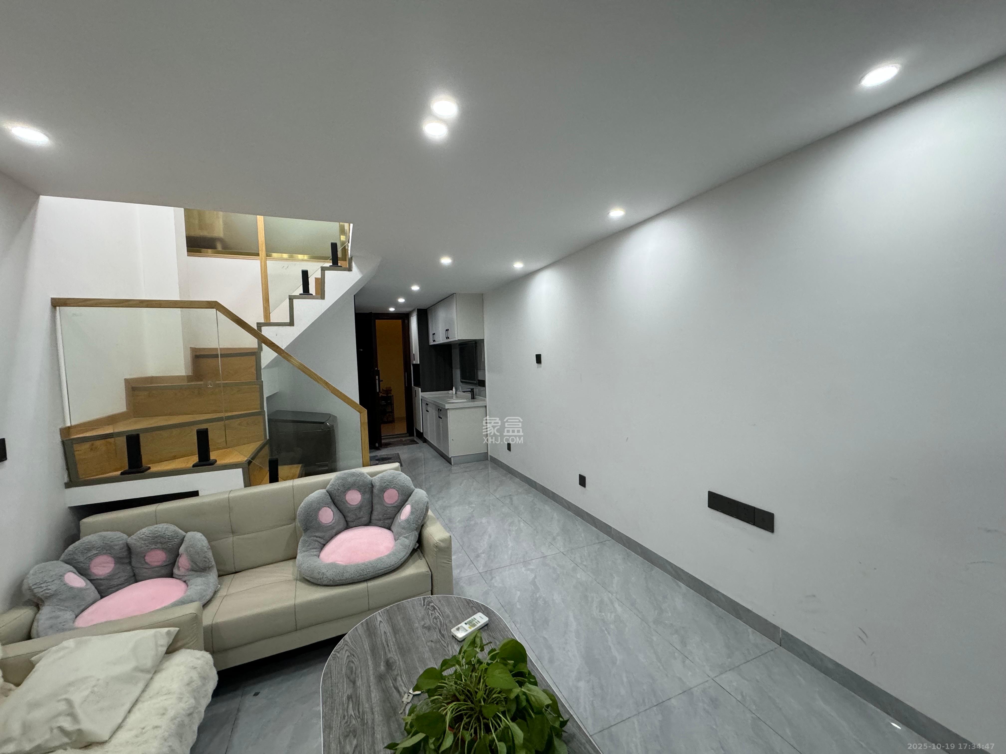 碧桂园城市之光  2室1厅1卫    2100.0元/月室内图