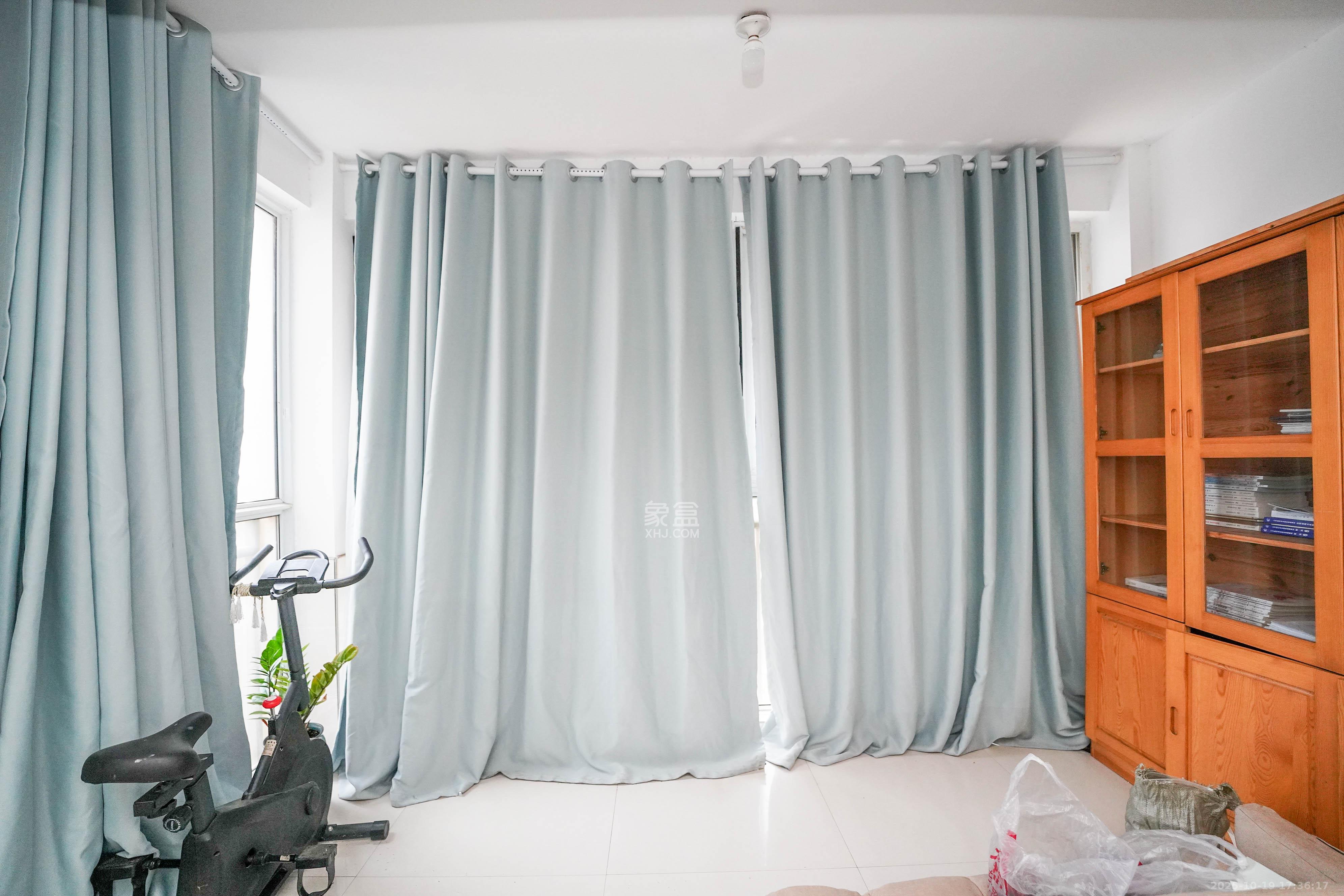 南郡雅园  3室2厅1卫    43.0万 南郡雅园  3室2厅1卫    43.0万阳台