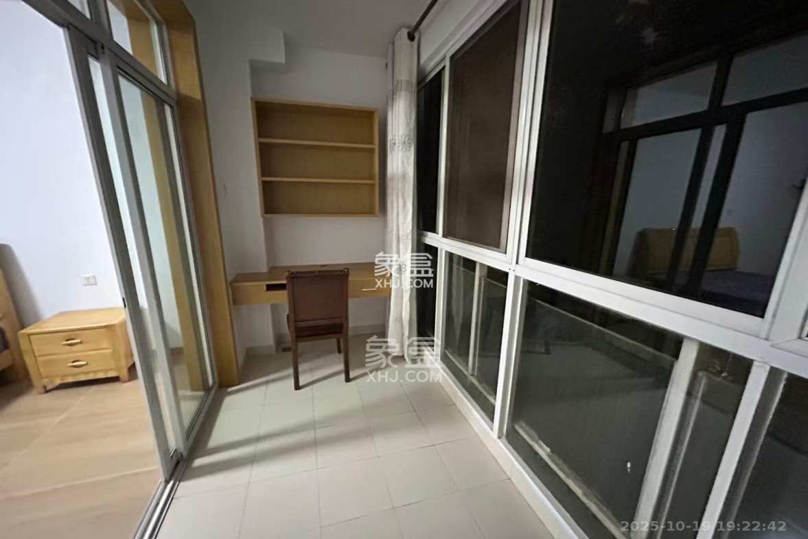 湘麓国际 3室2厅2卫 3000.0元/月 湘麓国际 3室2厅2卫 3000.0元/月室内图