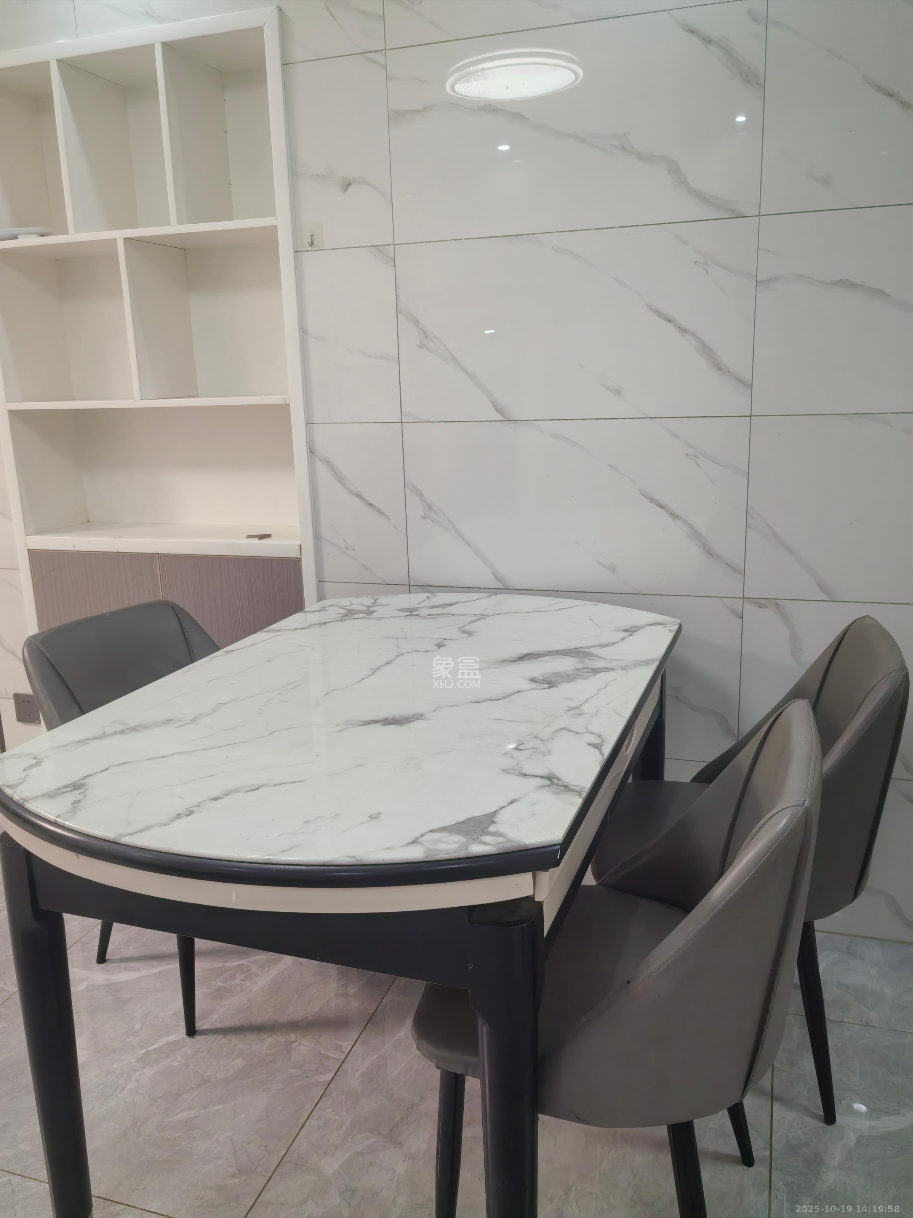 星城新宇川河苑  2室1厅1卫    1800.0元/月室内图