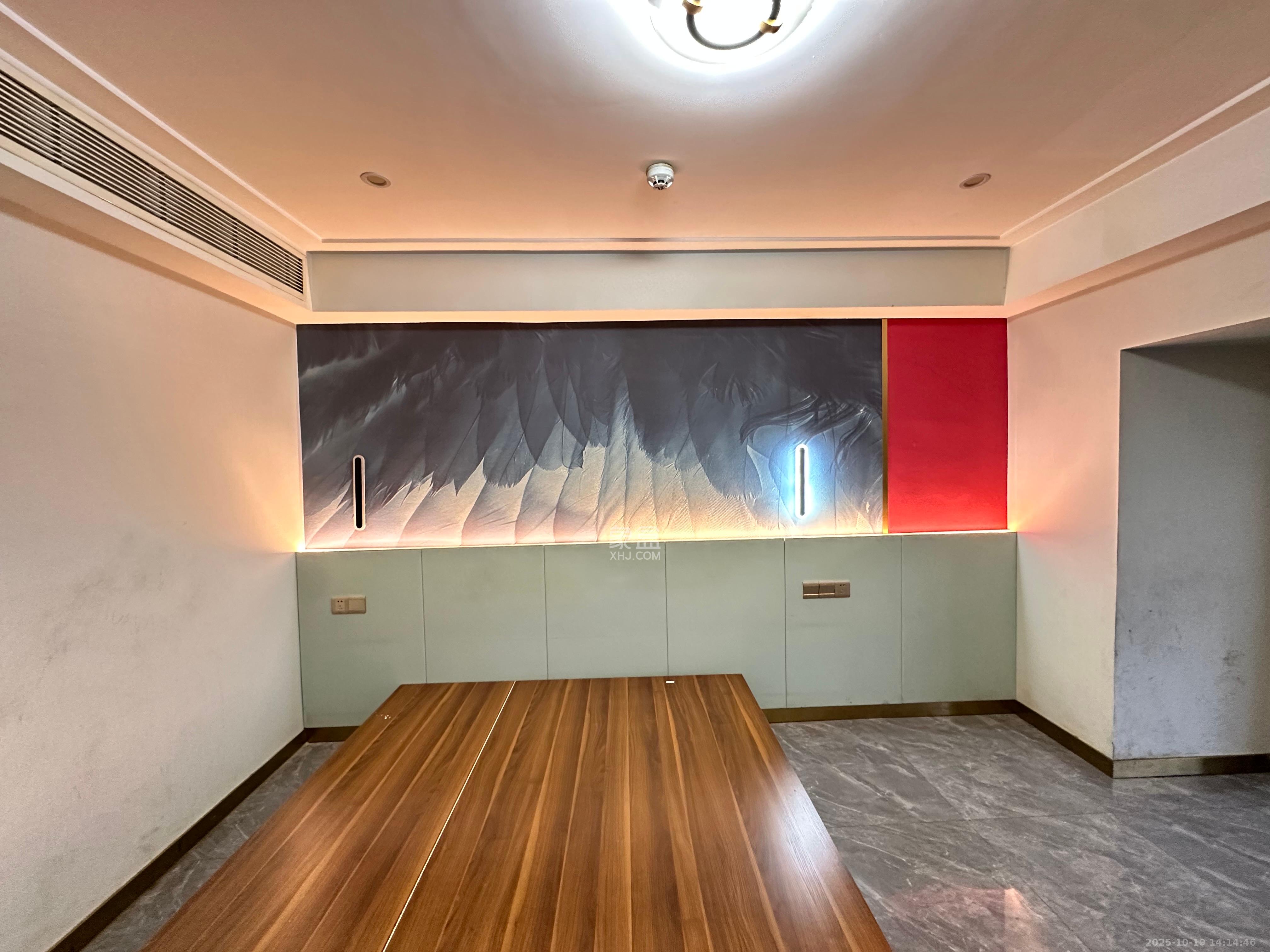 达美D6区  1室1厅1卫    1400.0元/月室内图