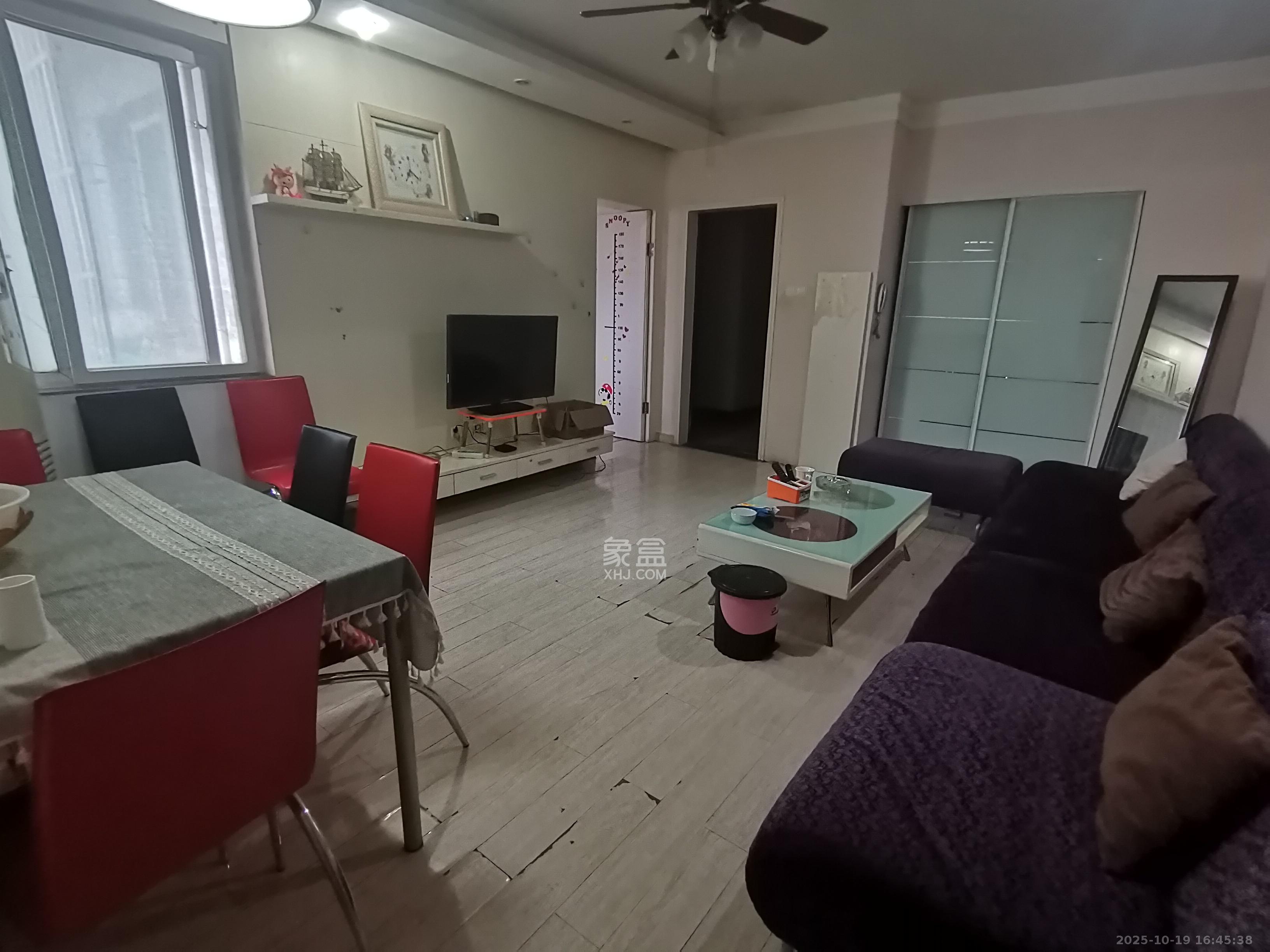 华韵07  2室1厅1卫    2000.0元/月 华韵07  2室1厅1卫    2000.0元/月室内图