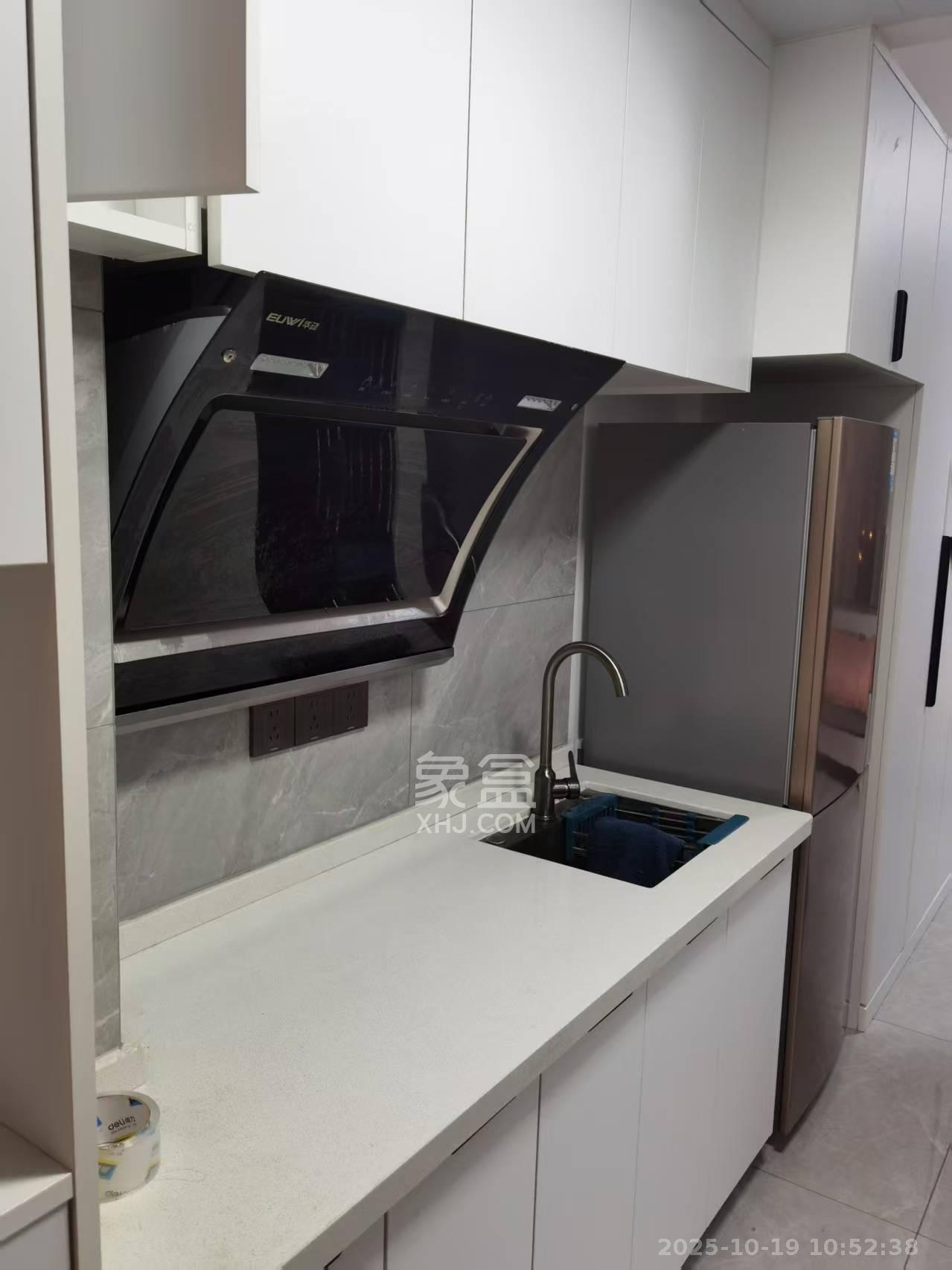 保利中环广场(保利中悦苑) 1室1厅1卫 1500.0元/月 保利中环广场(保利中悦苑) 1室1厅1卫 1500.0元/月室内图