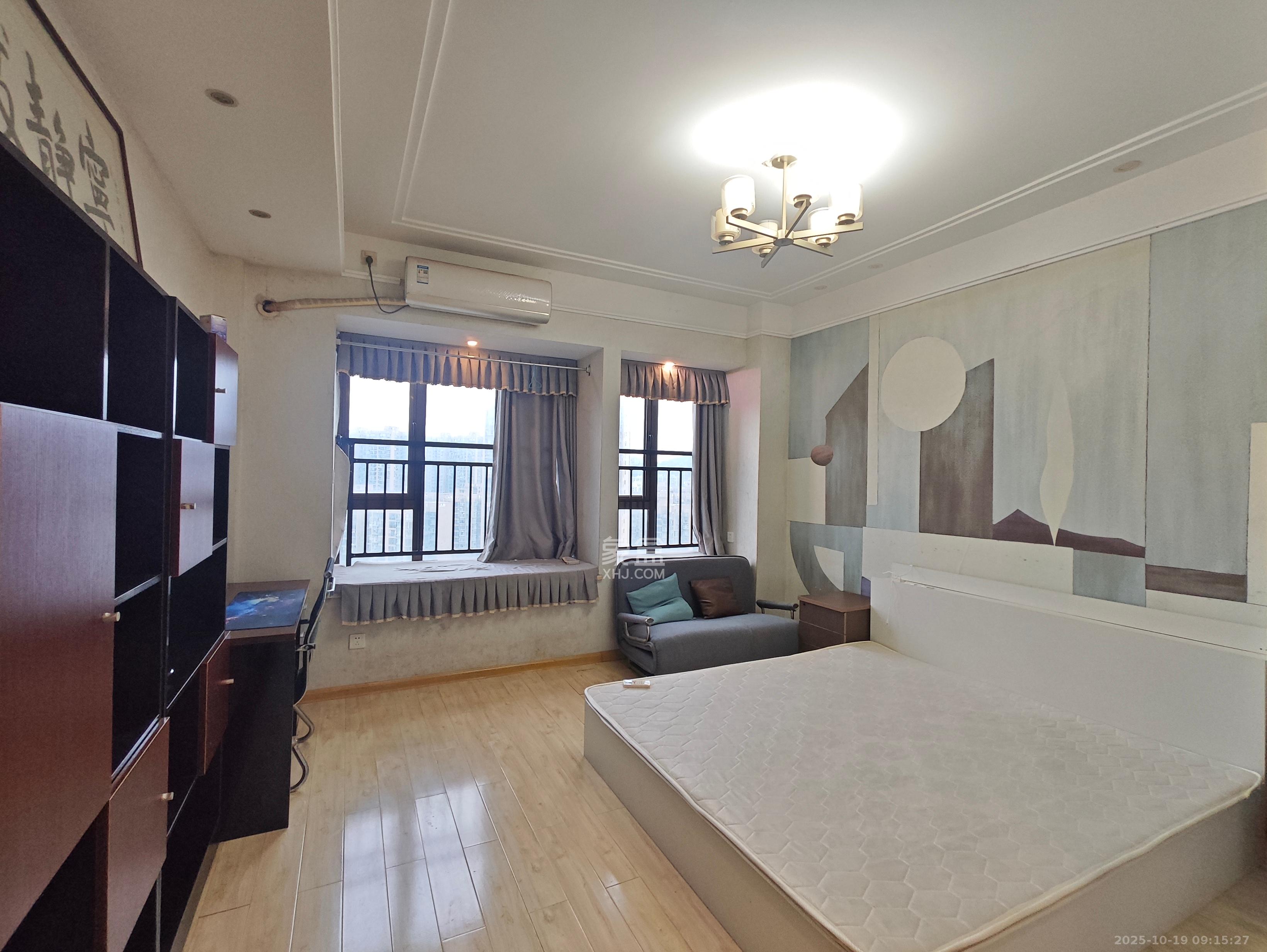 江山帝景哈佛  1室1厅1卫    1300.0元/月室内图