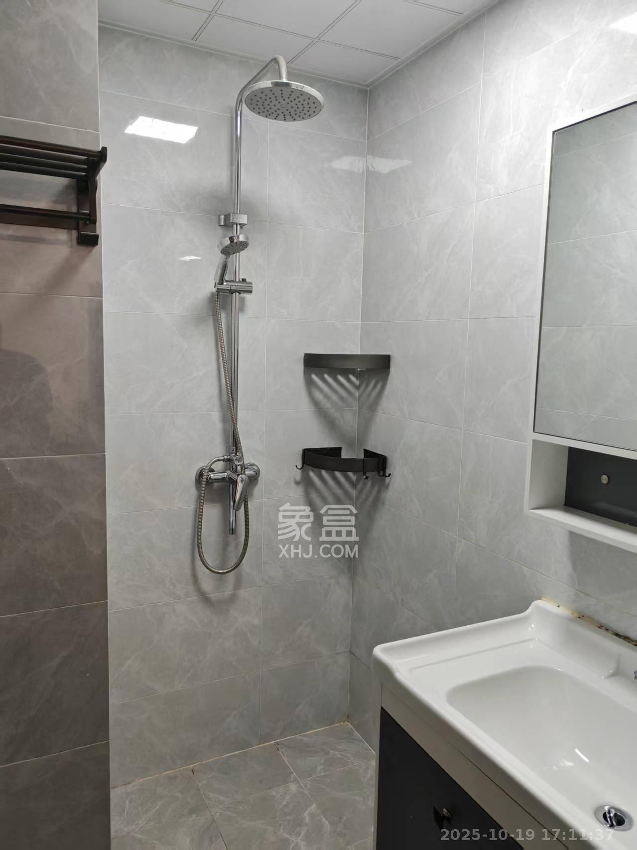 天心白沙里  1室1厅1卫    2200.0元/月室内图