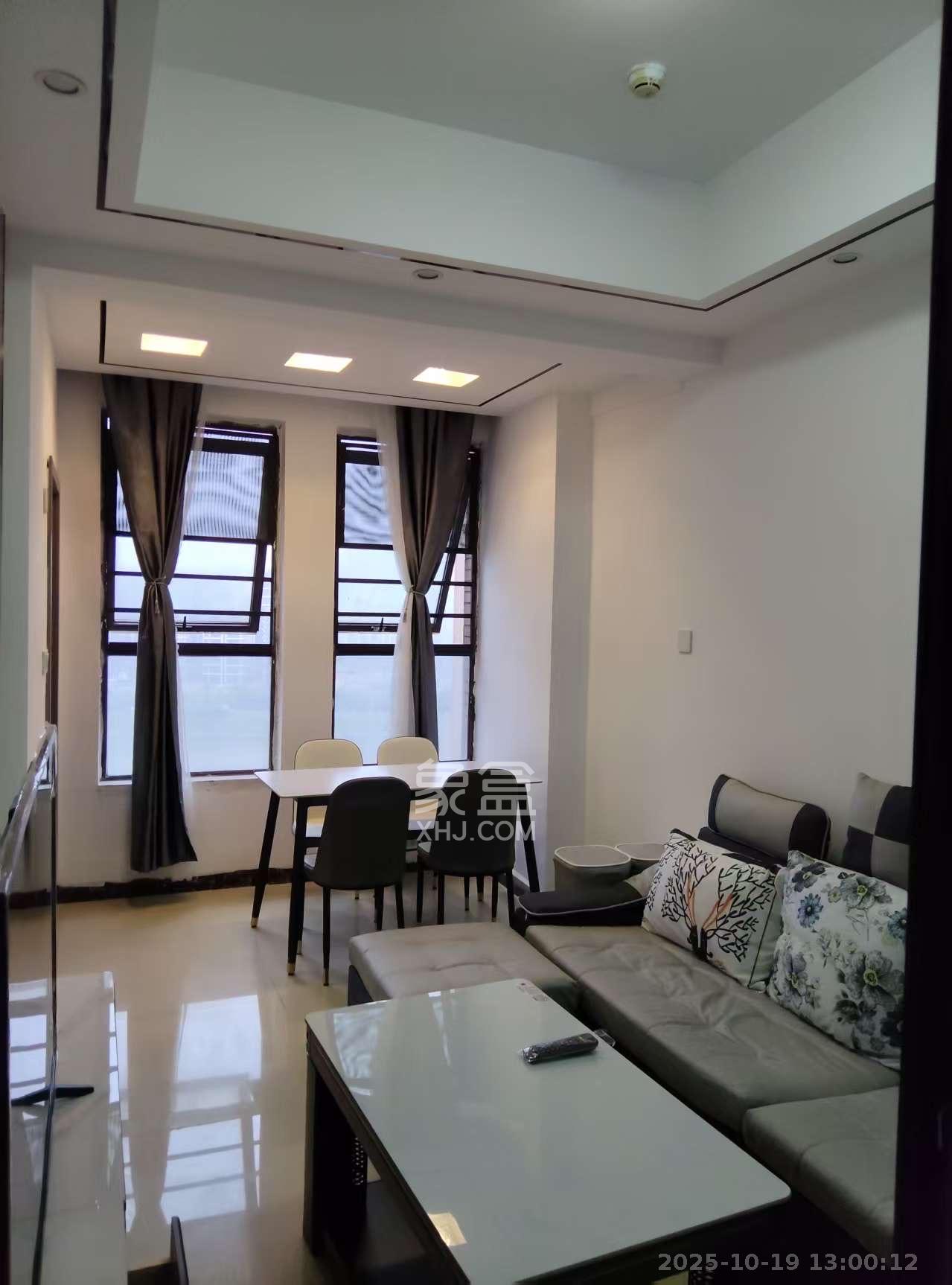 听香水榭 1室0厅0卫 1800.0元/月 听香水榭 1室0厅0卫 1800.0元/月室内图