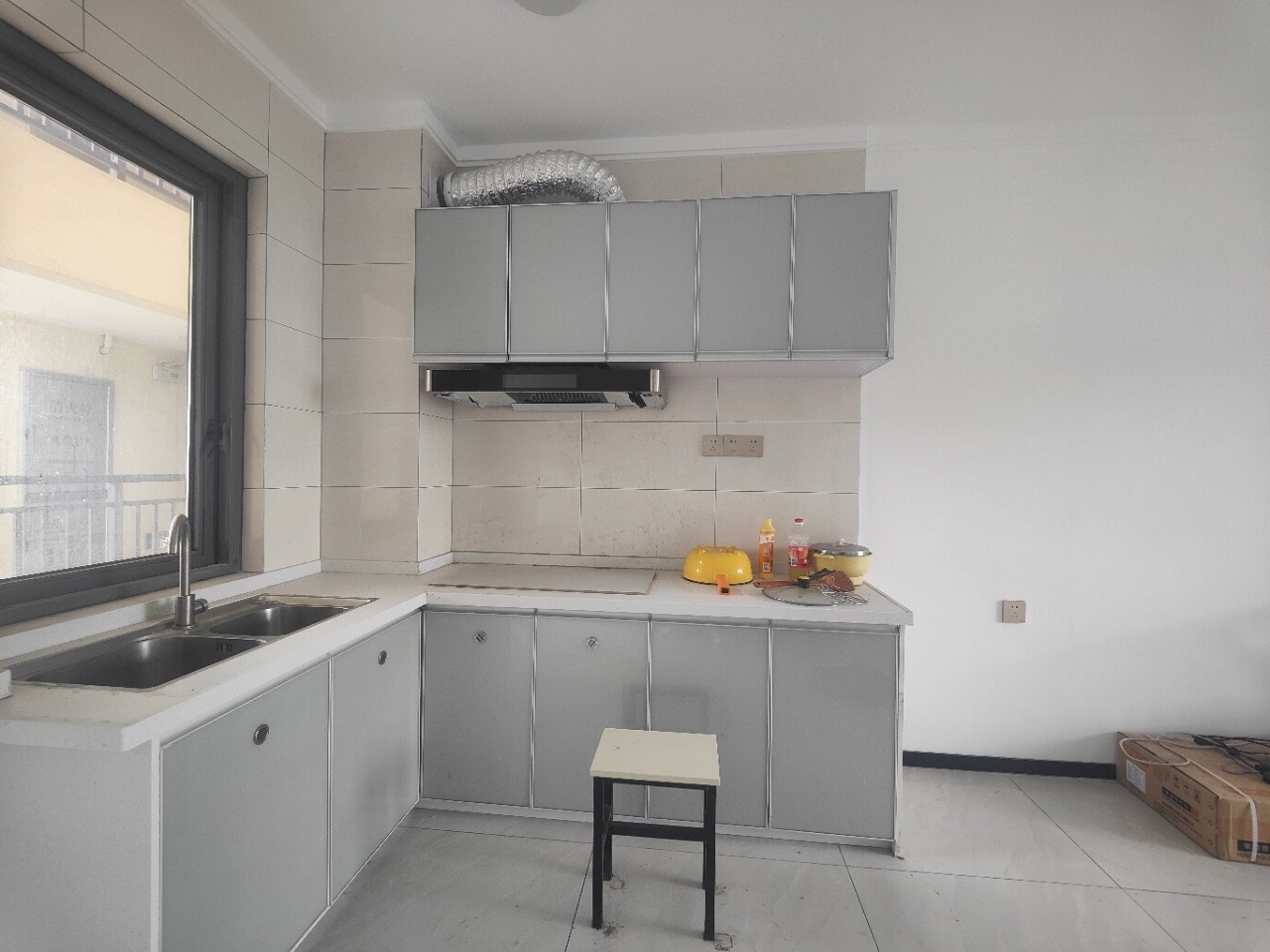 椰海润景  2室1厅1卫    52.0万 椰海润景  2室1厅1卫    52.0万客厅