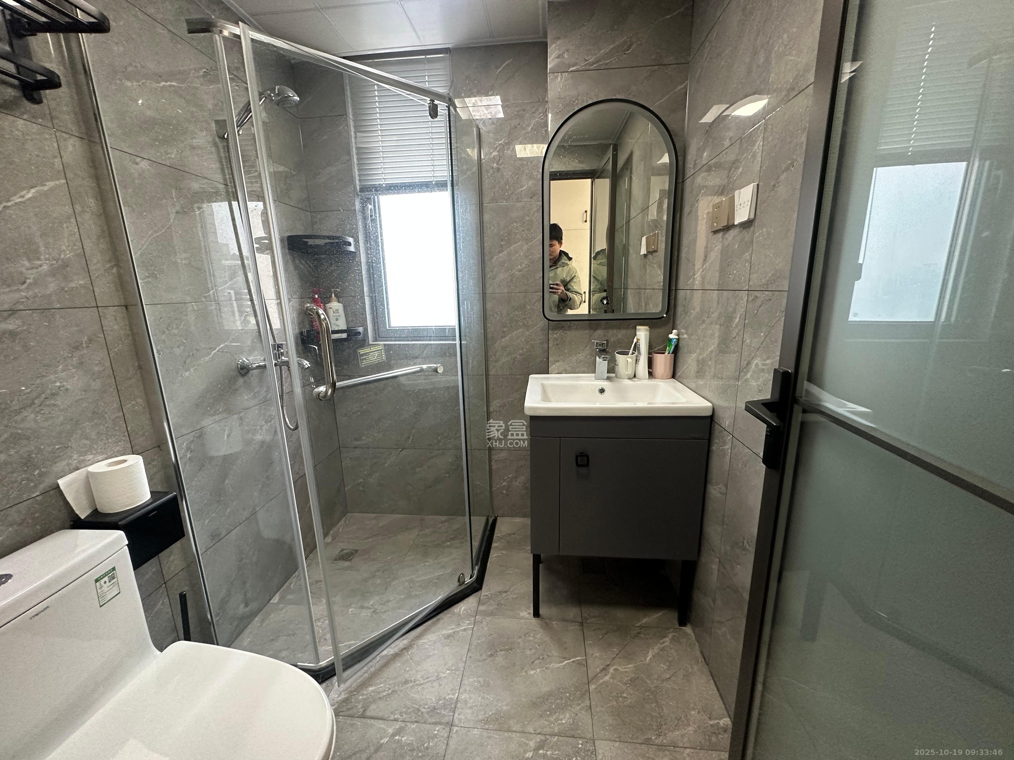 保利天禧D区  3室2厅2卫    4500.0元/月室内图