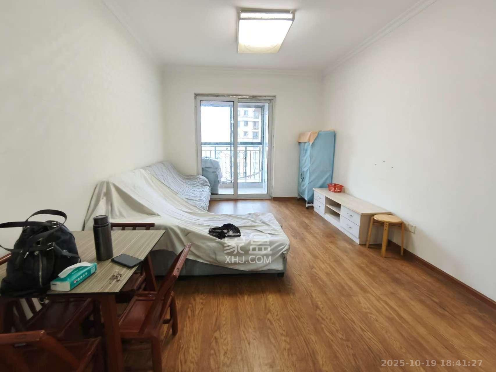 金科时代中心  3室2厅1卫    2000.0元/月