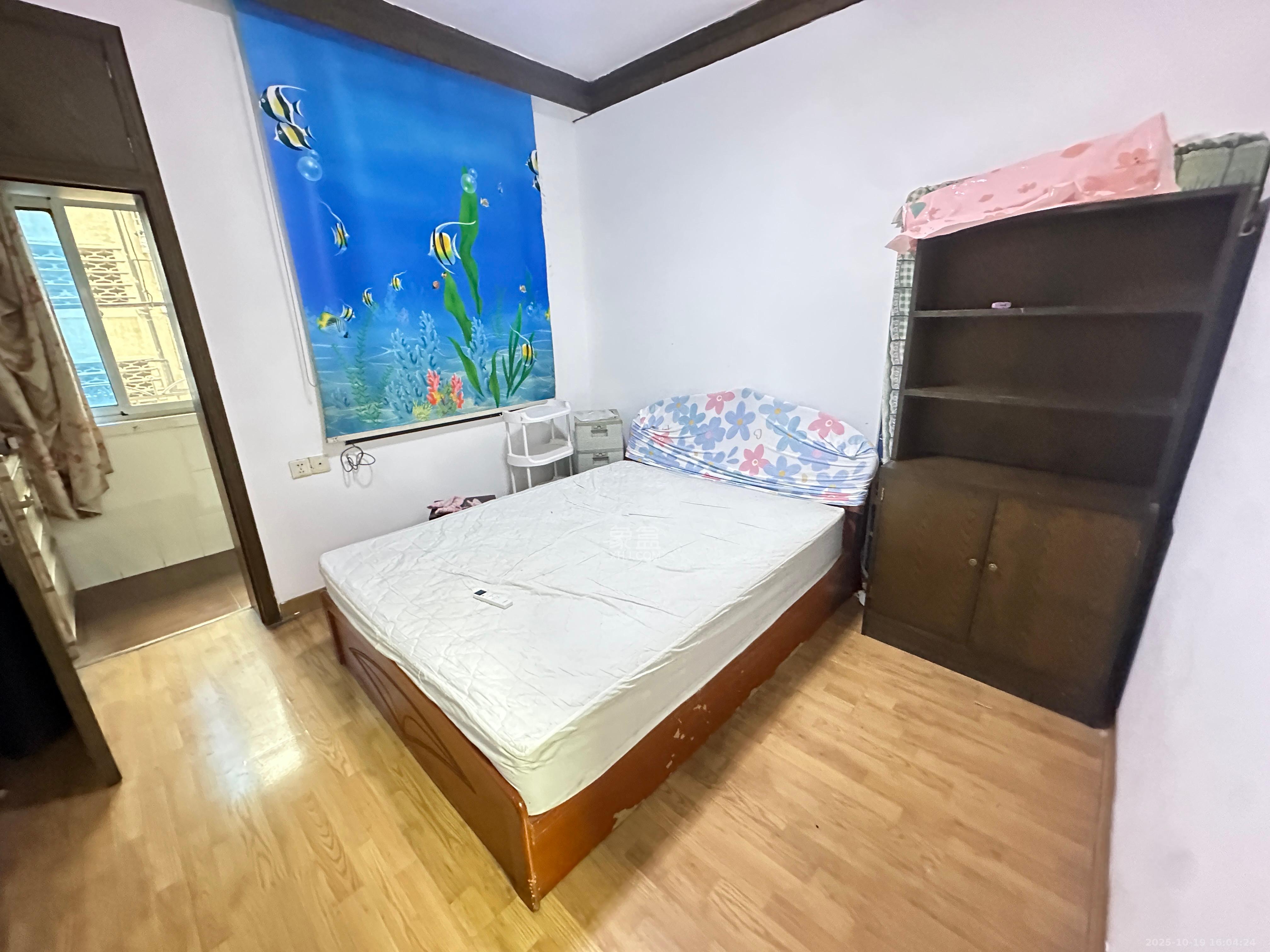 自来水设计公司宿舍  2室1厅1卫    1800.0元/月