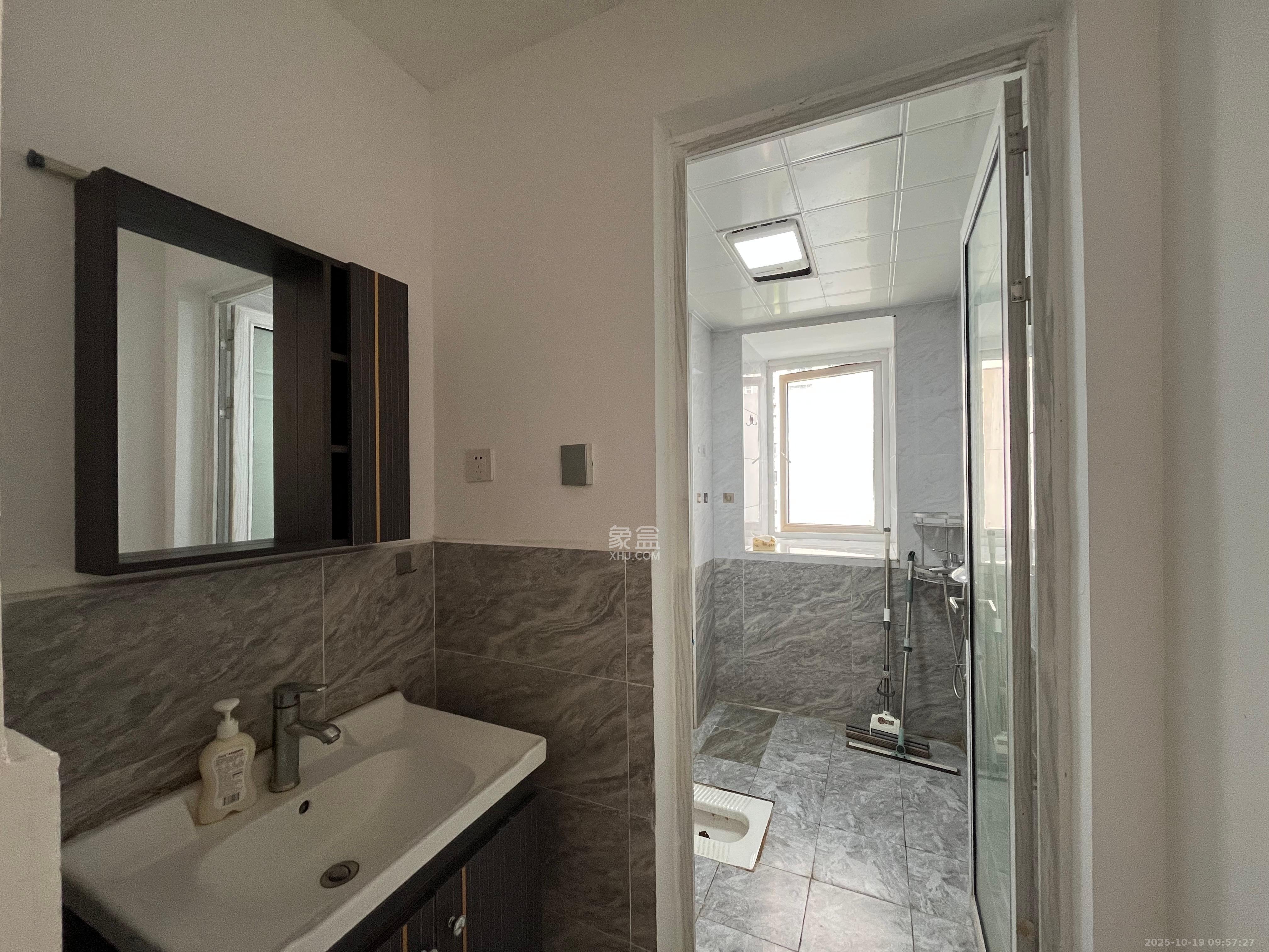 金科天悦（金科美邻汇）  3室2厅2卫    2500.0元/月室内图