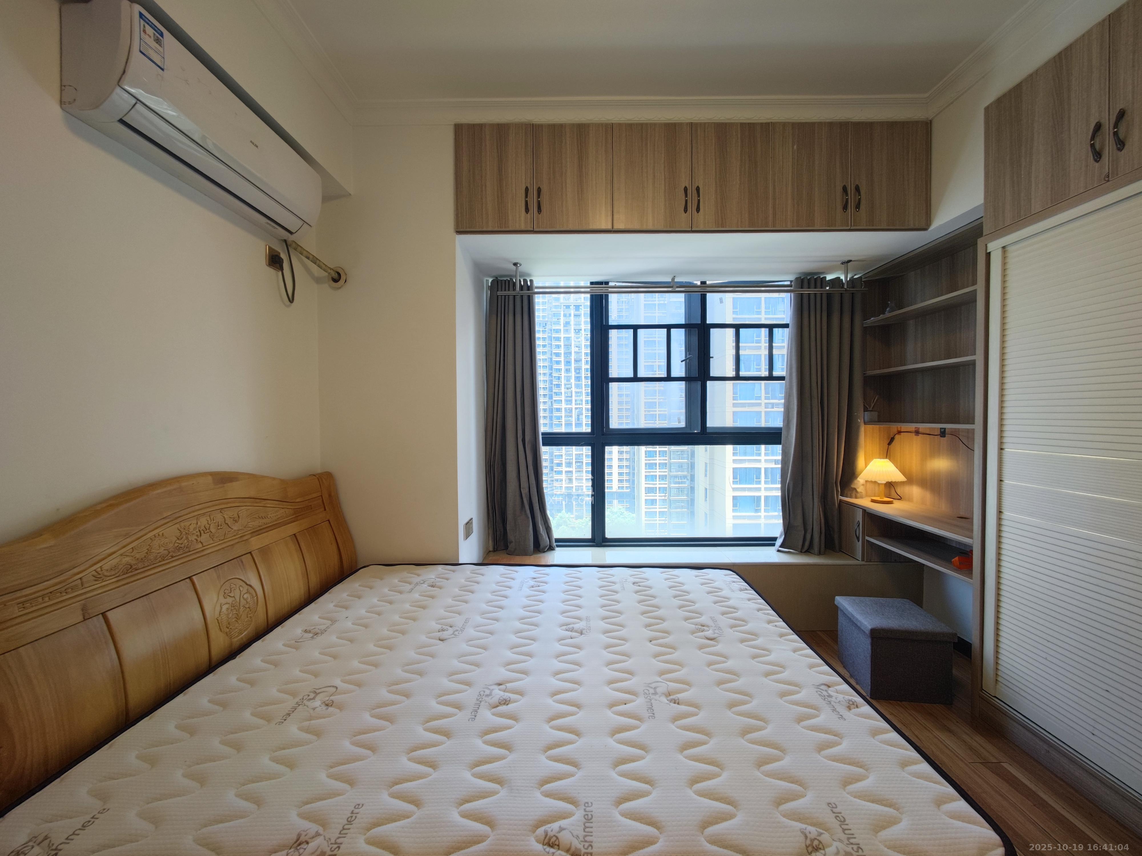 方略城市广场  1室1厅1卫    1350.0元/月 方略城市广场  1室1厅1卫    1350.0元/月室内图