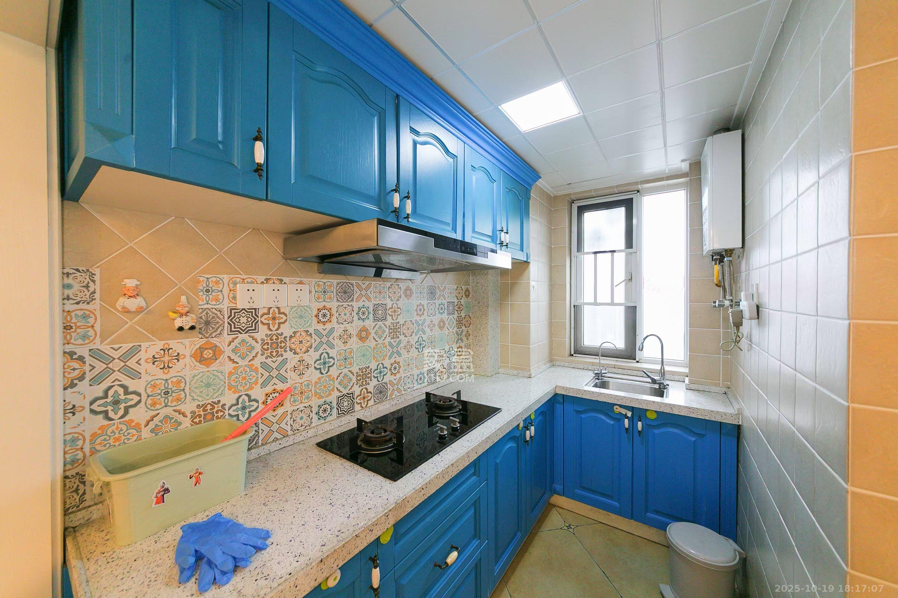 长城雅苑 2室2厅1卫 2600.0元/月 长城雅苑 2室2厅1卫 2600.0元/月室内图