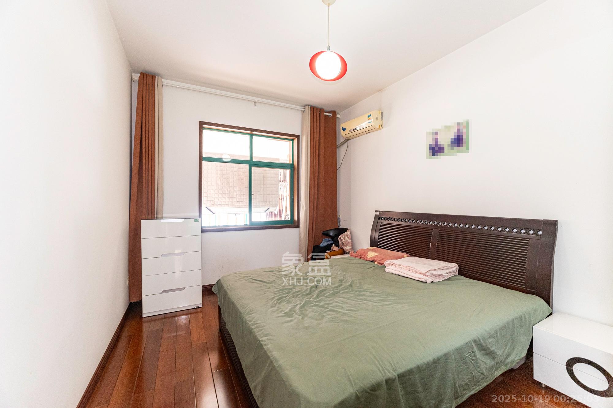 明城公寓 4室2厅2卫 89.8万 明城公寓 4室2厅2卫 89.8万卧室