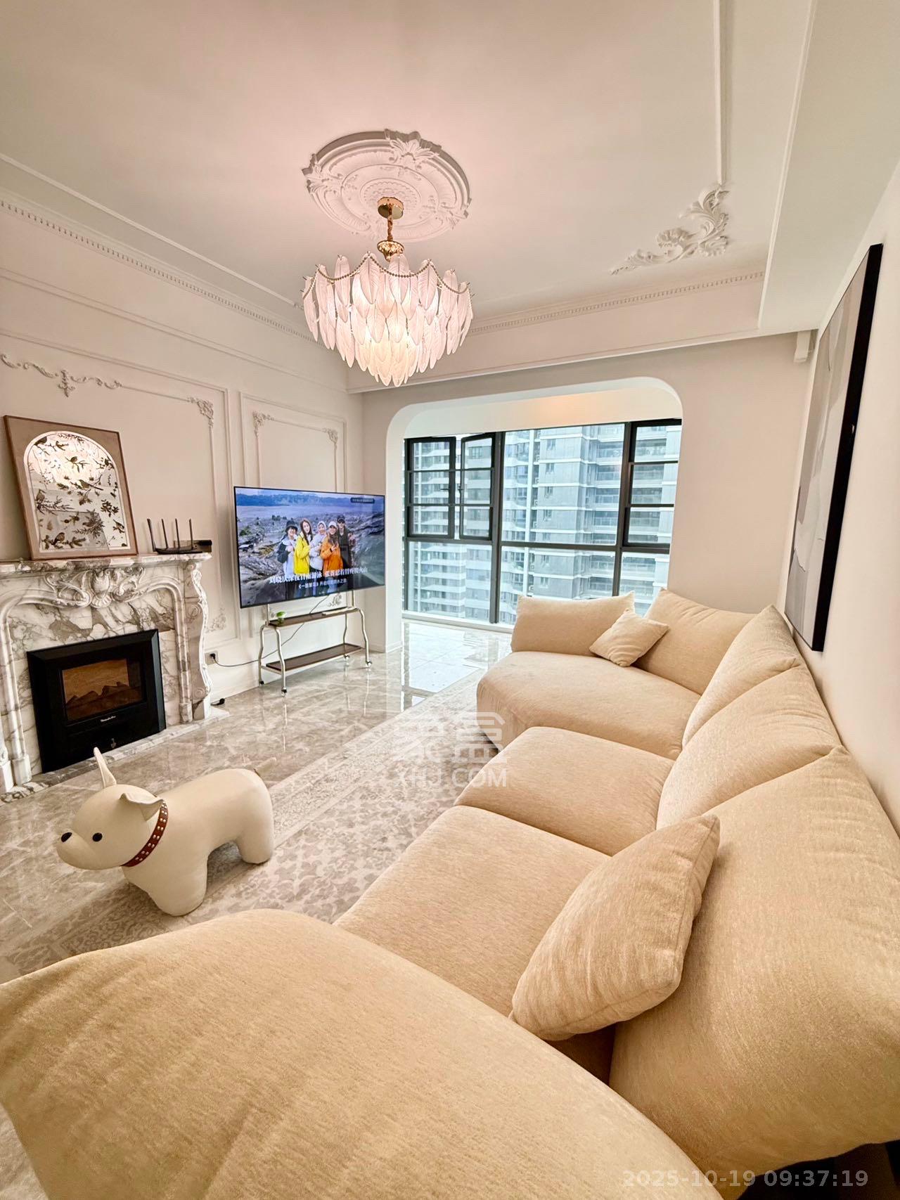 复地滨江金融中心  3室2厅2卫    5500.0元/月室内图