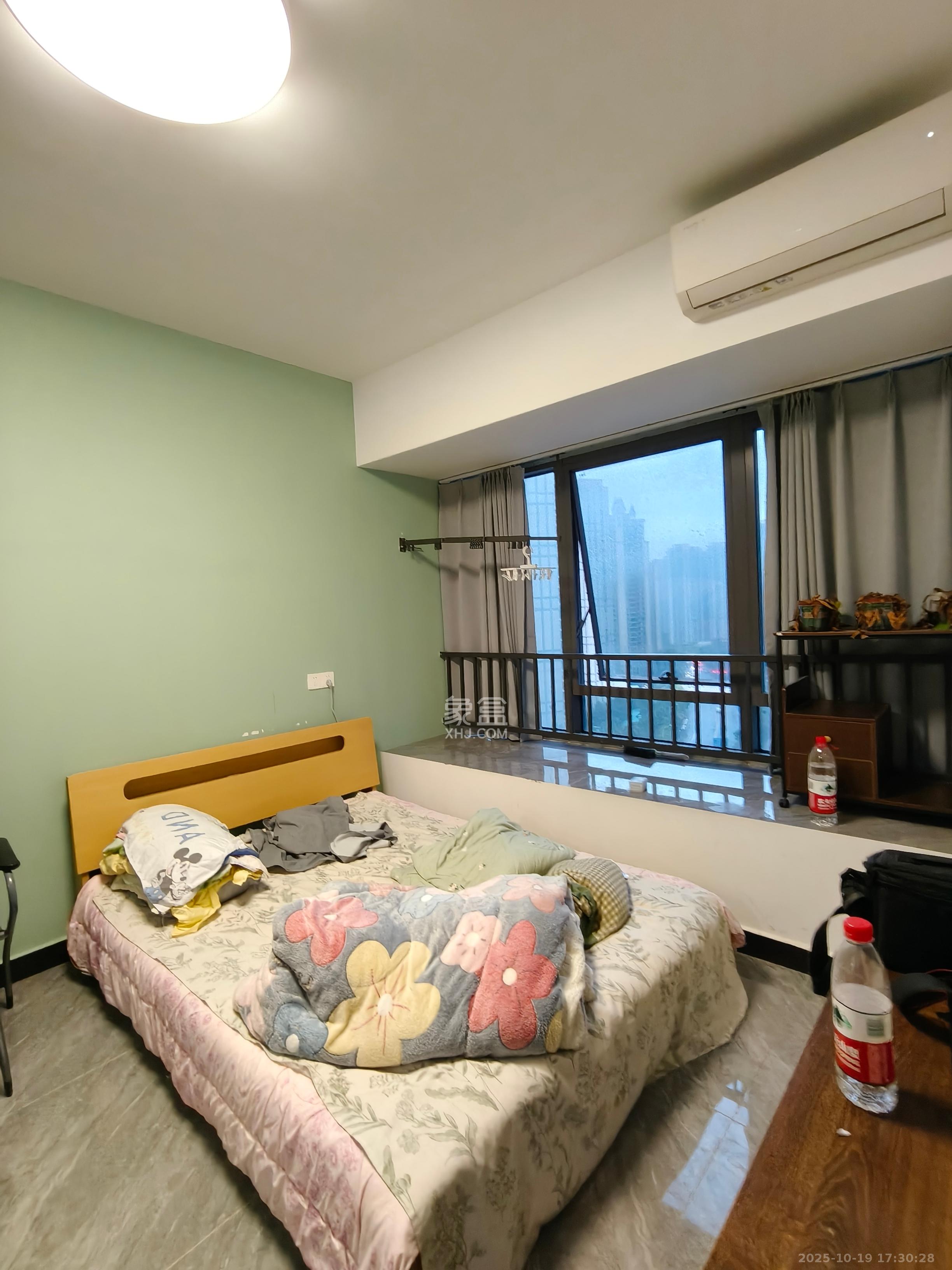 龙湖铂金岛 1室0厅1卫 1600.0元/月 龙湖铂金岛 1室0厅1卫 1600.0元/月室内图