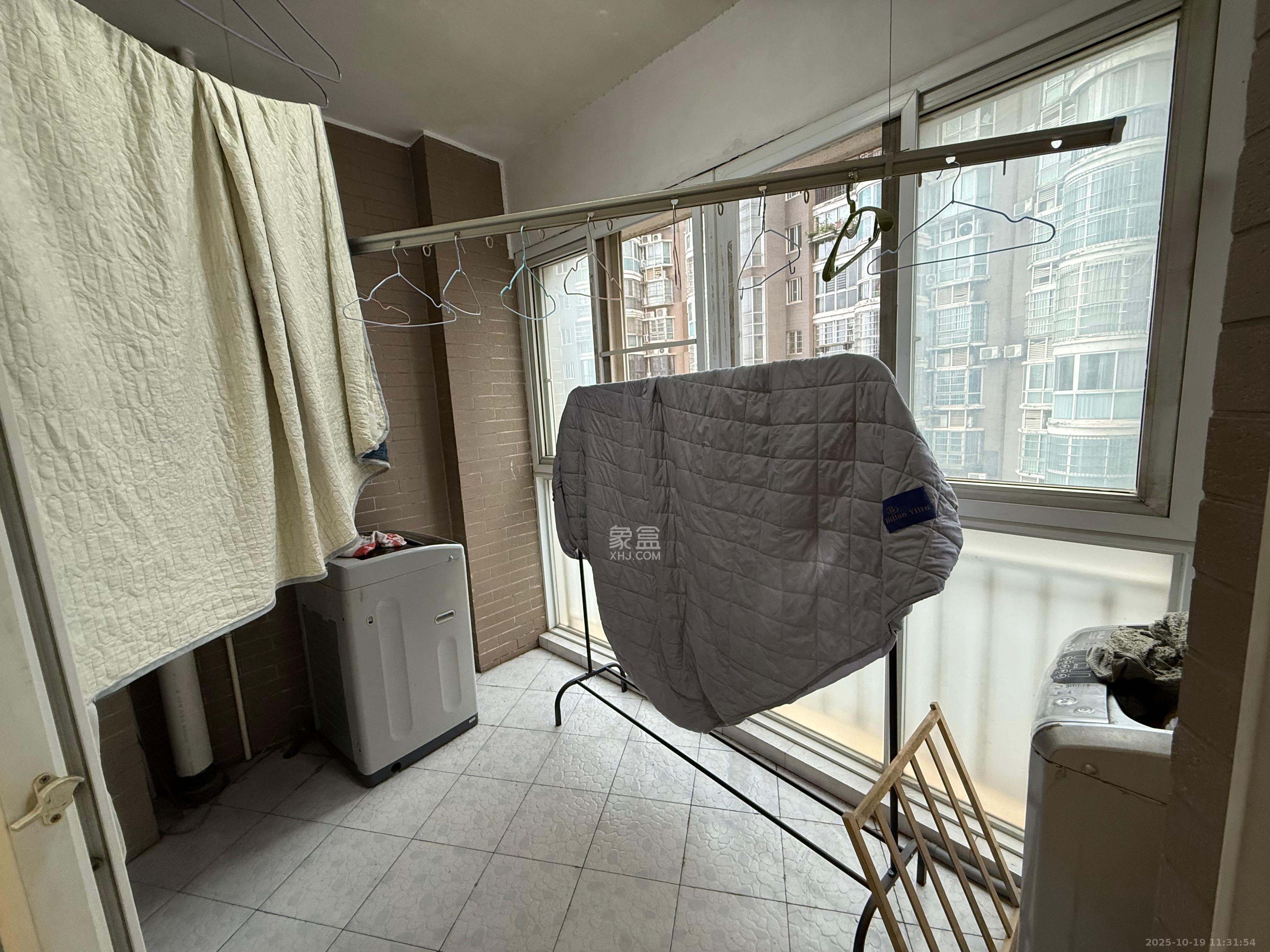 未来现代城 2室2厅1卫 1600.0元/月 未来现代城 2室2厅1卫 1600.0元/月室内图