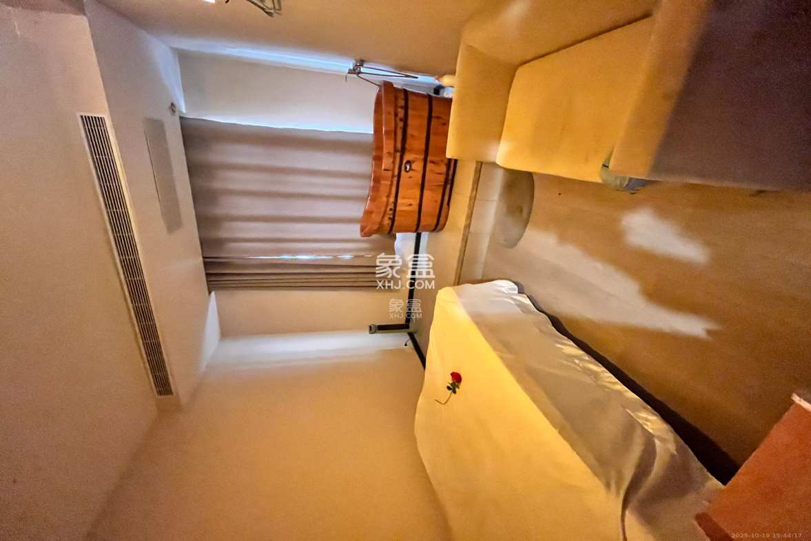 瑞丰家园 5室2厅2卫 3800.0元/月 瑞丰家园 5室2厅2卫 3800.0元/月室内图