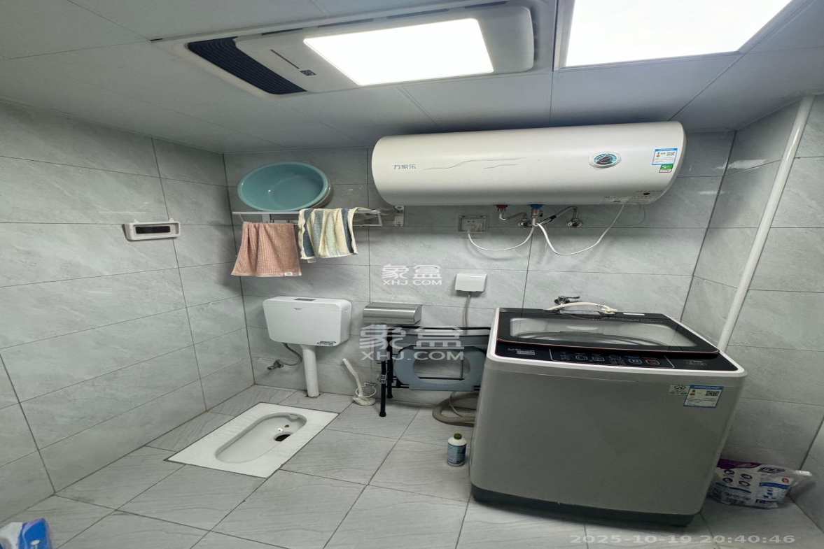 振业城三期  2室2厅1卫    2300.0元/月 振业城三期  2室2厅1卫    2300.0元/月室内图