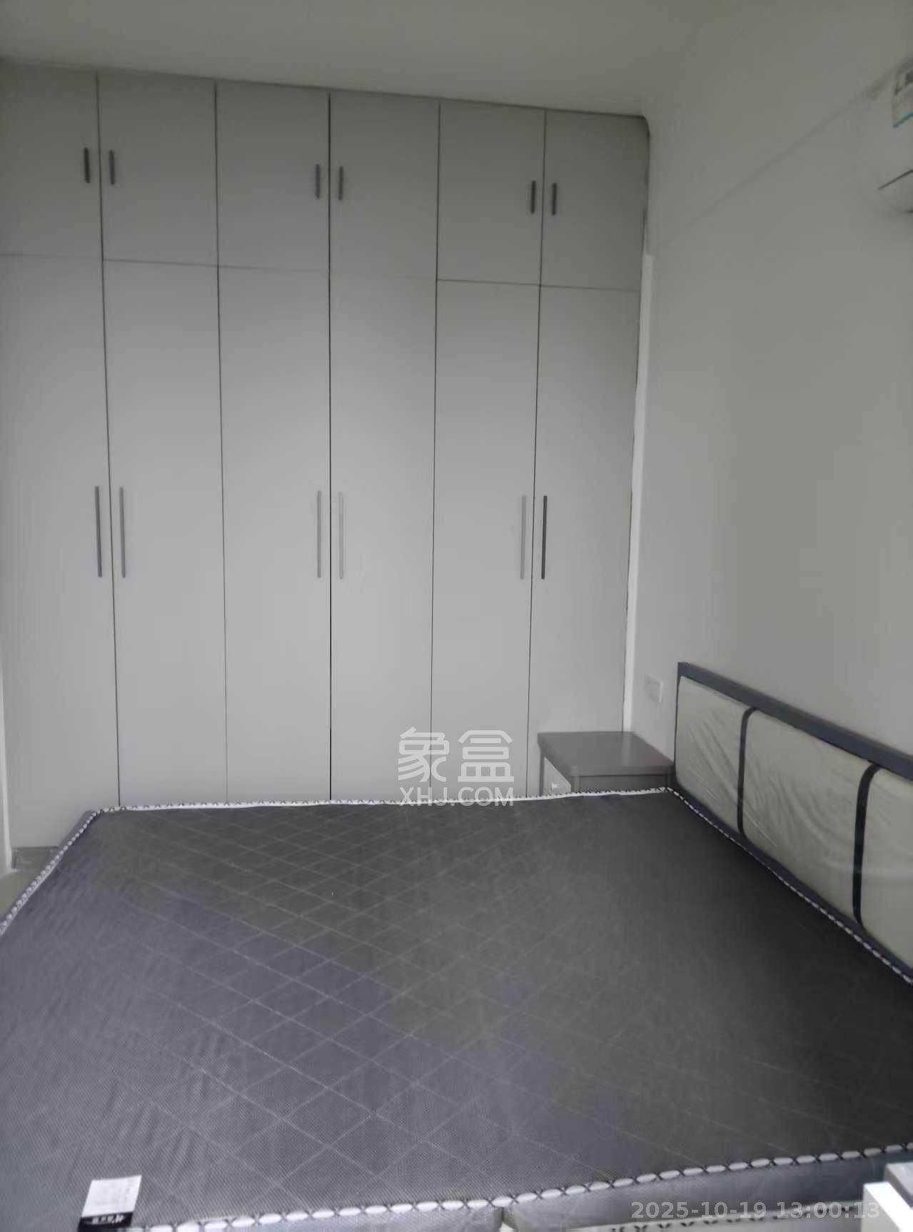 听香水榭 1室0厅0卫 1800.0元/月 听香水榭 1室0厅0卫 1800.0元/月室内图