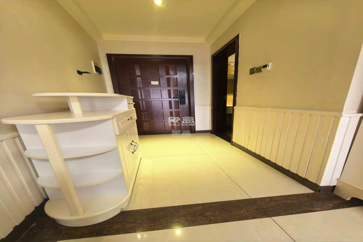 东塘瑞府 1室1厅1卫 1800.0元/月 东塘瑞府 1室1厅1卫 1800.0元/月室内图