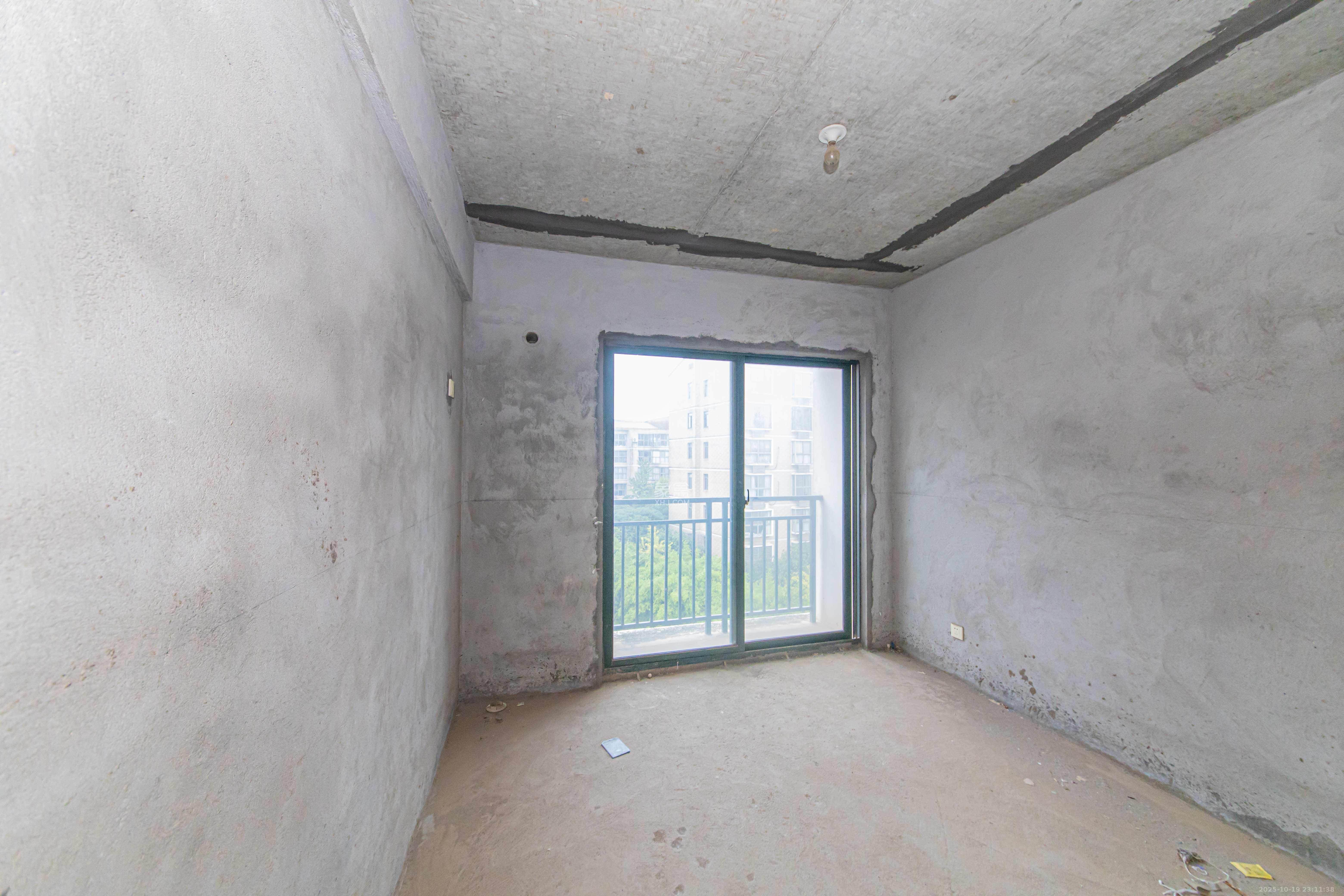 保利花园  4室2厅2卫    139.0万 保利花园  4室2厅2卫    139.0万卧室