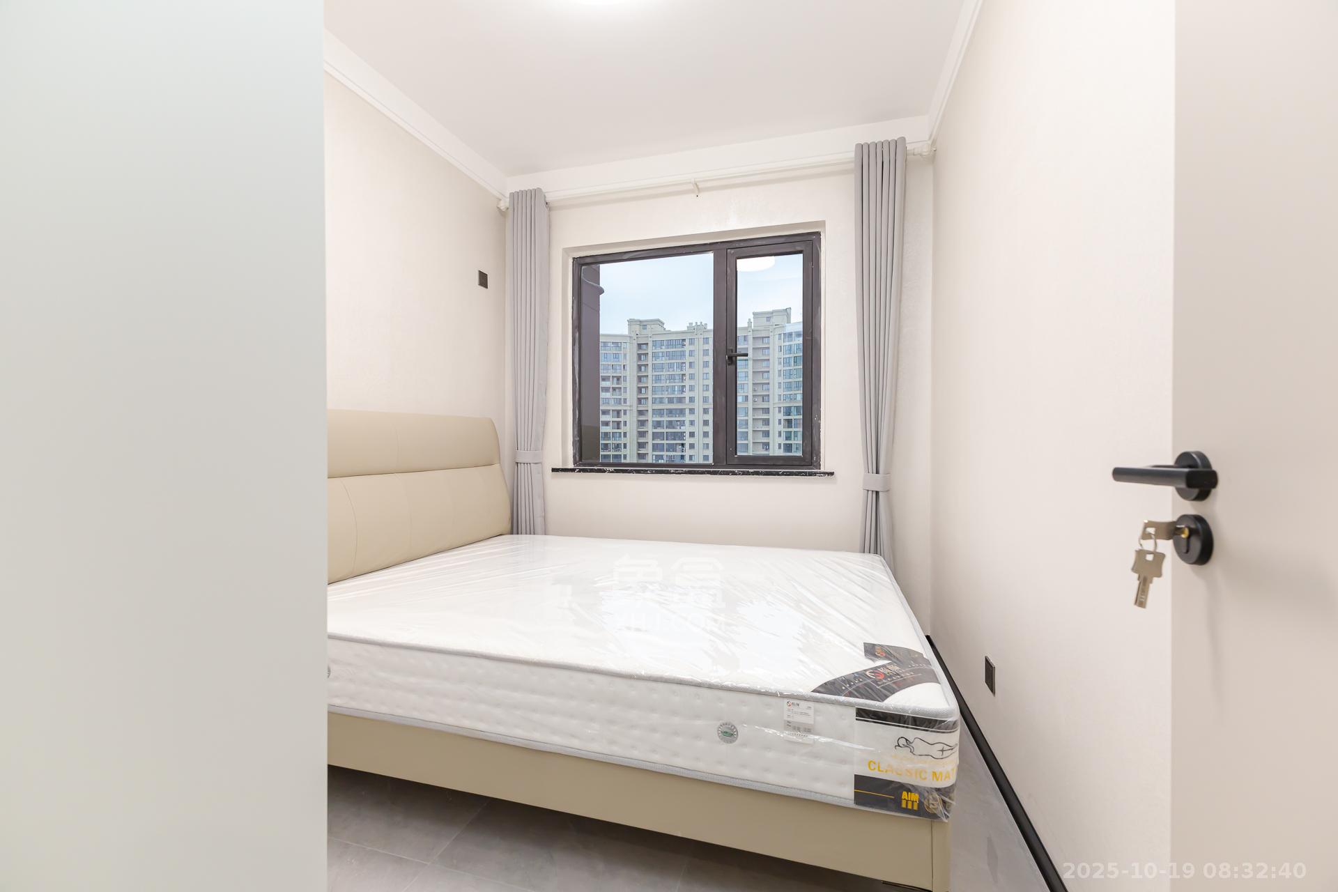 勤诚达境界城 4室2厅2卫 112.8万 勤诚达境界城 4室2厅2卫 112.8万卧室