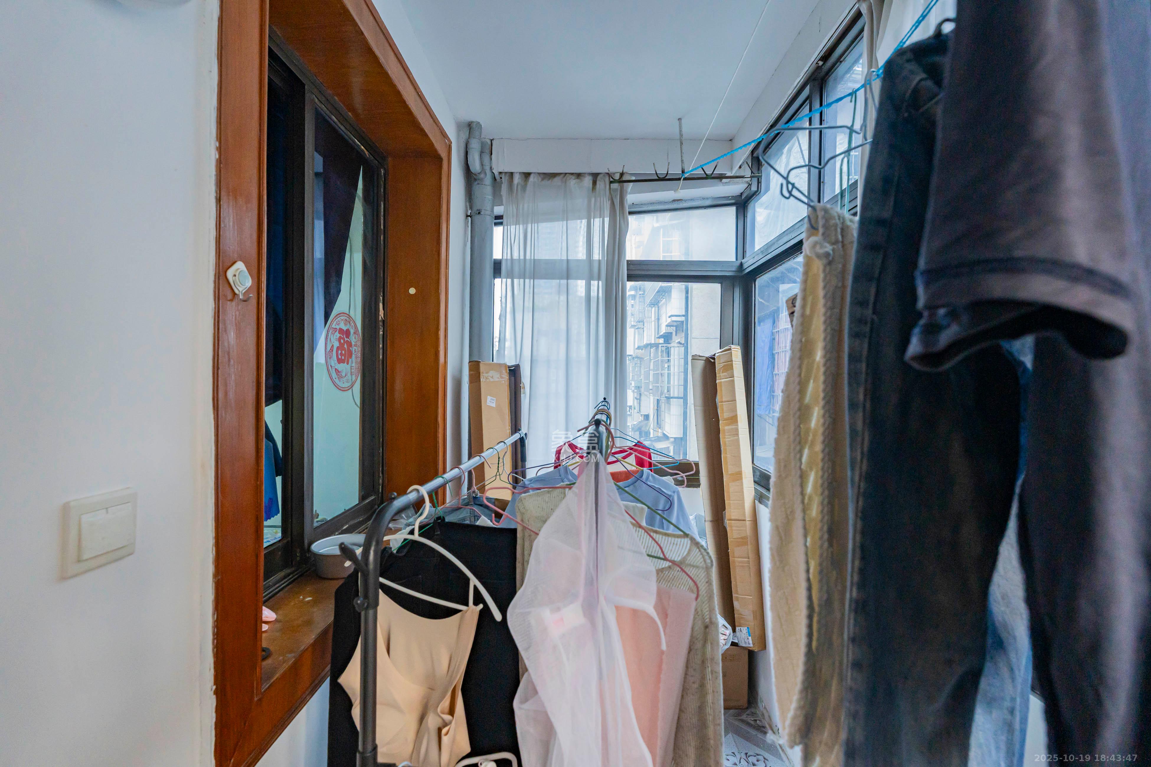 下麻园岭散盘  2室1厅1卫    45.0万阳台