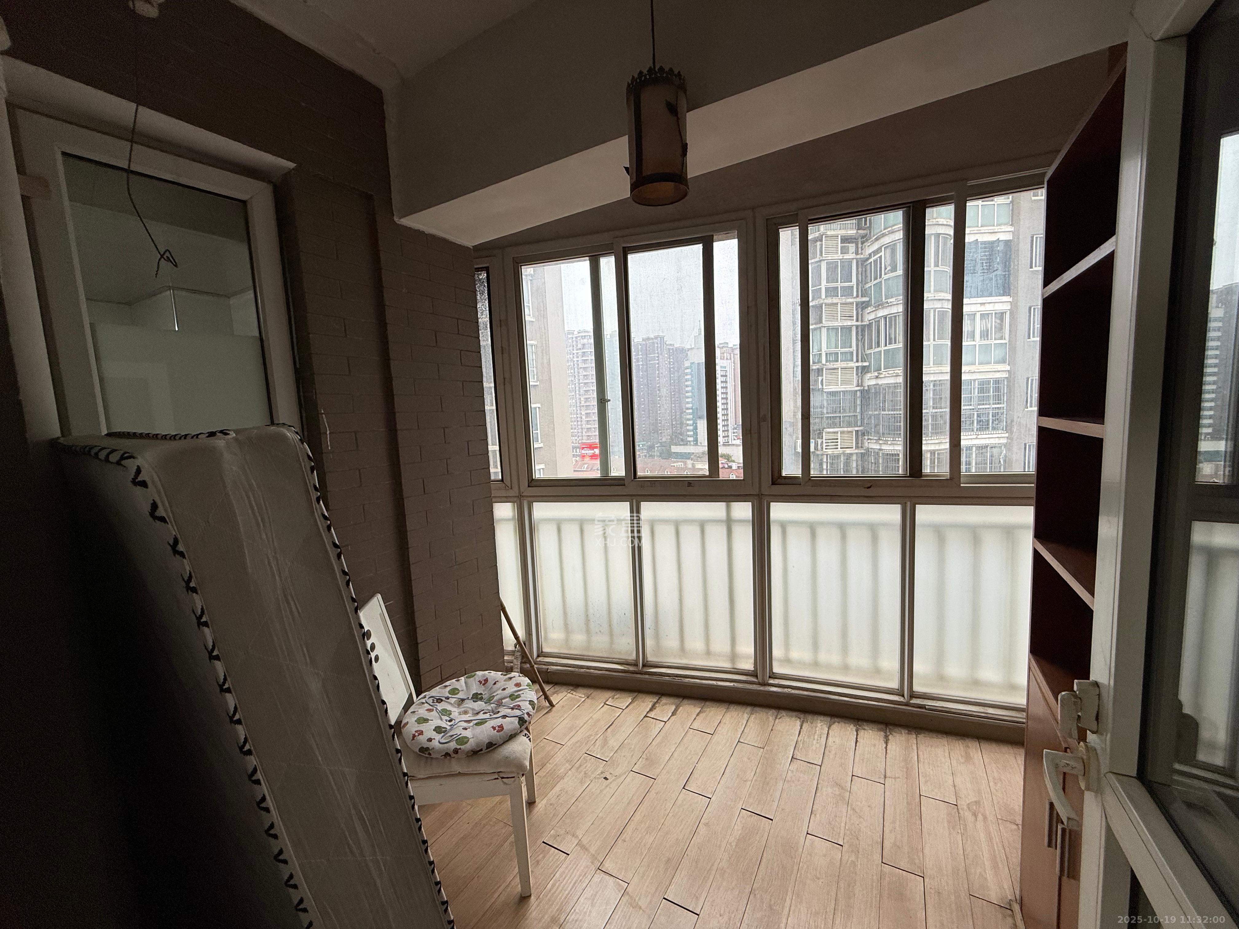 未来现代城 2室2厅1卫 1600.0元/月 未来现代城 2室2厅1卫 1600.0元/月室内图