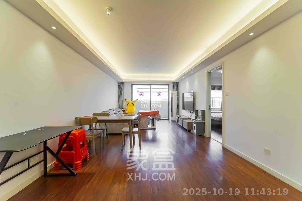 万科魅力之城观澜里  3室2厅2卫    2500.0元/月室内图