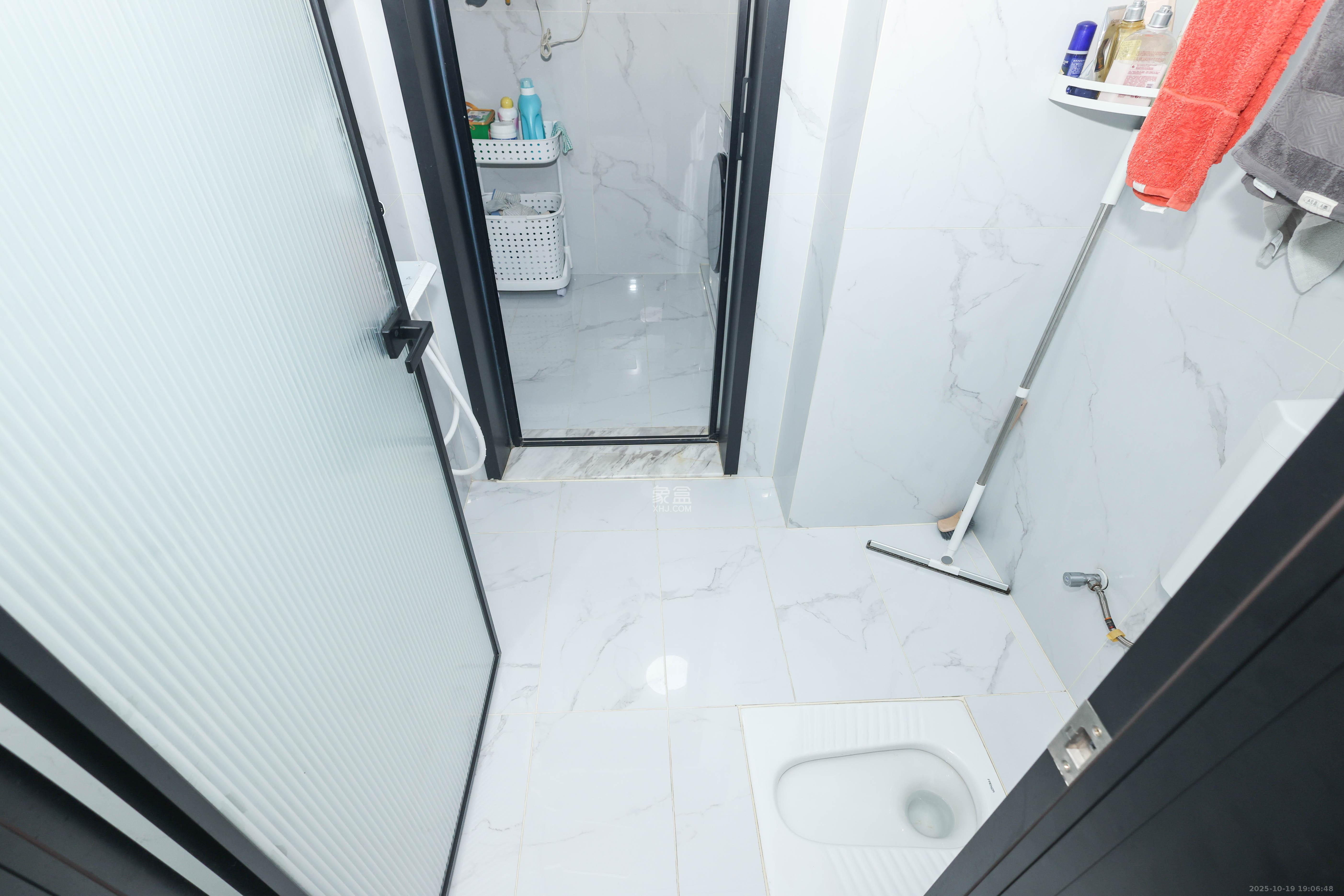 中国铁建梅溪青秀三期  3室2厅2卫    188.0万卫生间