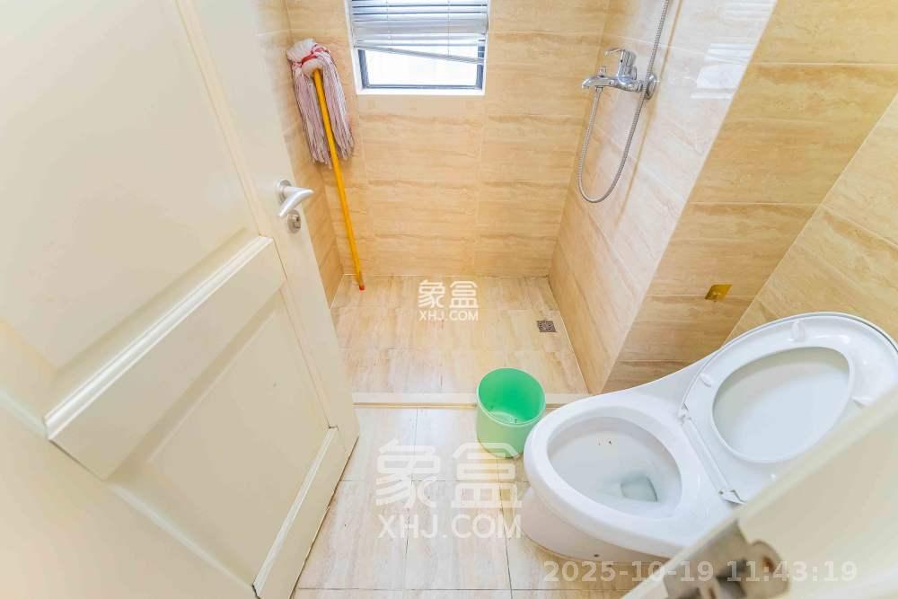 万科魅力之城观澜里  3室2厅2卫    2500.0元/月室内图