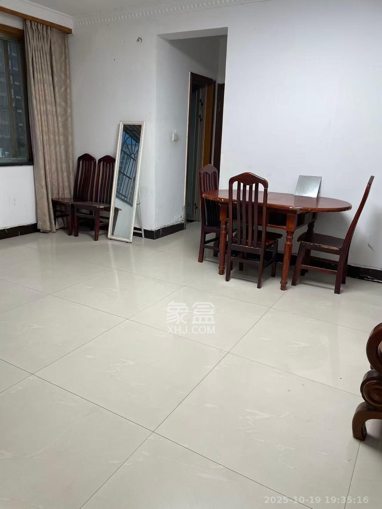 人造板厂宿舍(新河北堤1号)  3室1厅1卫    1800.0元/月 人造板厂宿舍(新河北堤1号)  3室1厅1卫    1800.0元/月