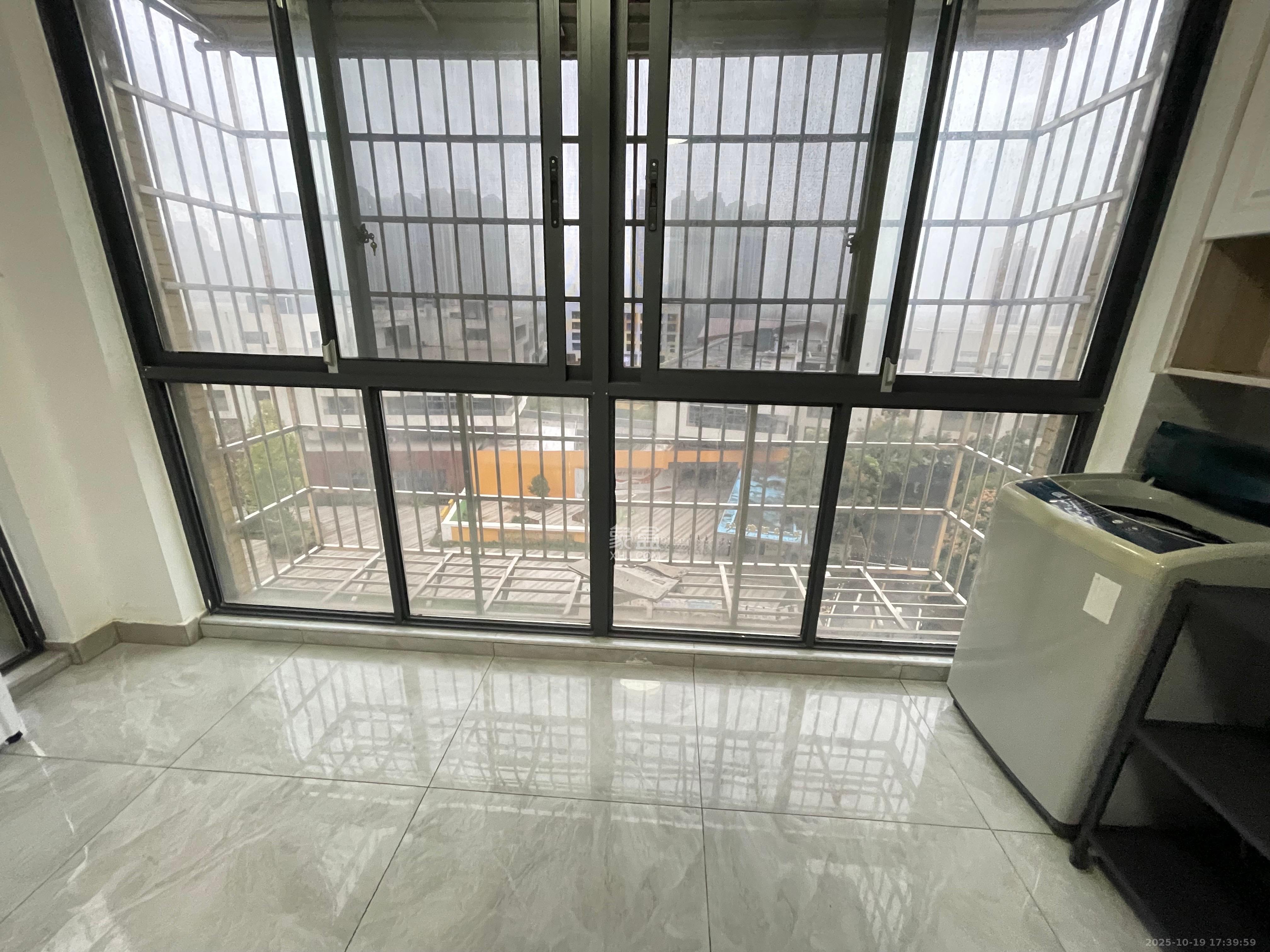 星城新宇川河苑 1室0厅1卫 900.0元/月 星城新宇川河苑 1室0厅1卫 900.0元/月室内图