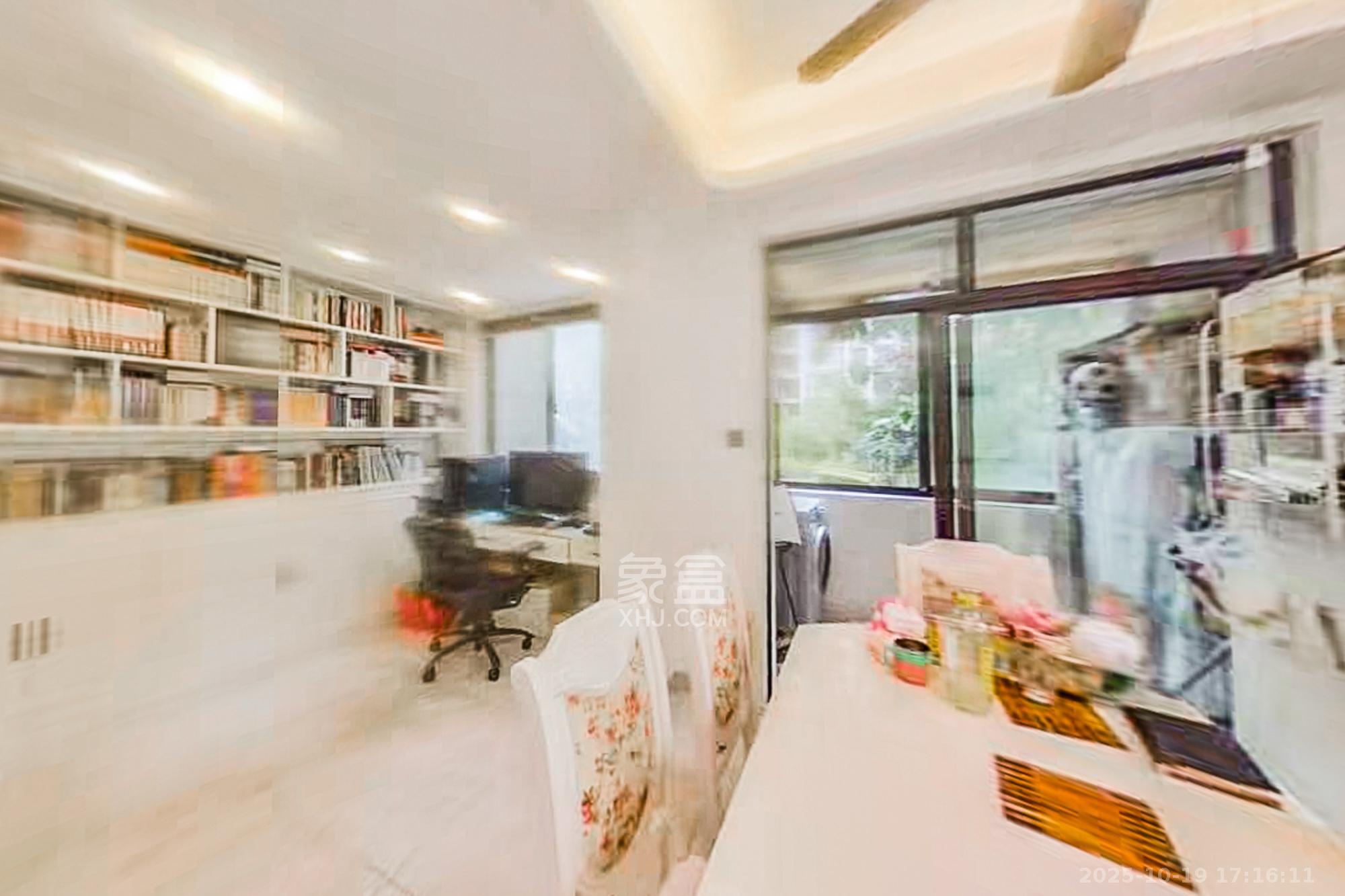 阳光丽城一期  4室2厅2卫    166.0万其他