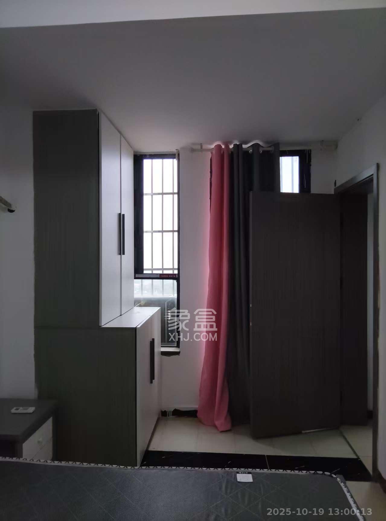 听香水榭 1室0厅0卫 1800.0元/月 听香水榭 1室0厅0卫 1800.0元/月室内图