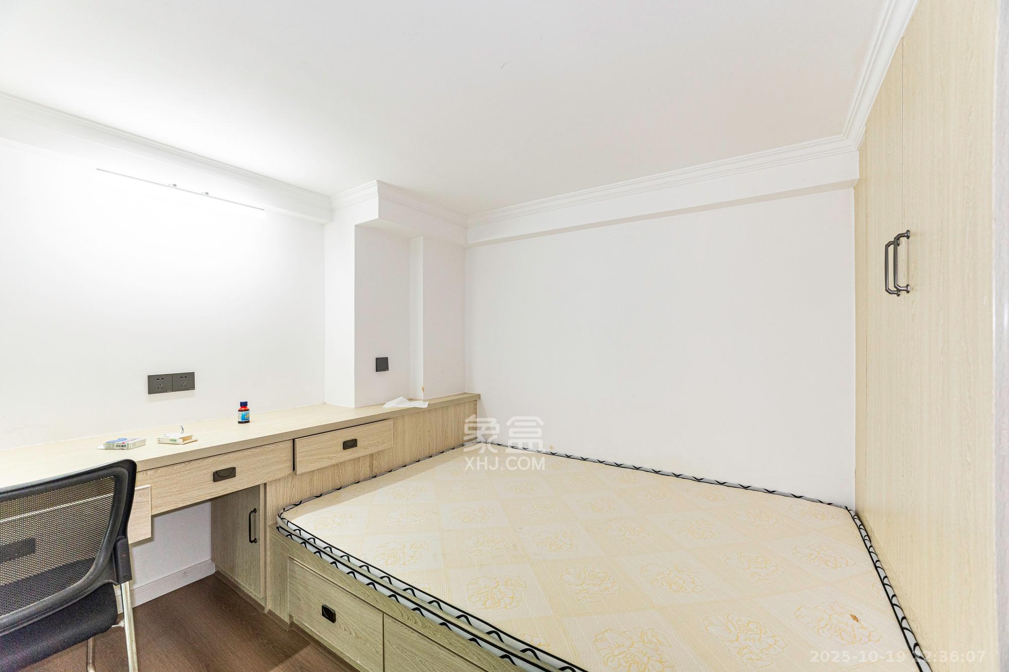 海伦春天 2室1厅1卫 32.0万 海伦春天 2室1厅1卫 32.0万卧室