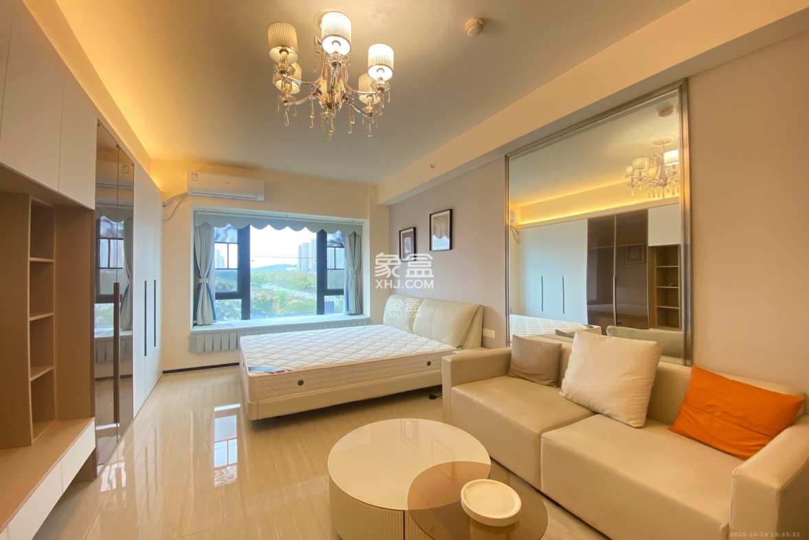 恒大国际广场  1室1厅1卫    1600.0元/月 恒大国际广场  1室1厅1卫    1600.0元/月室内图