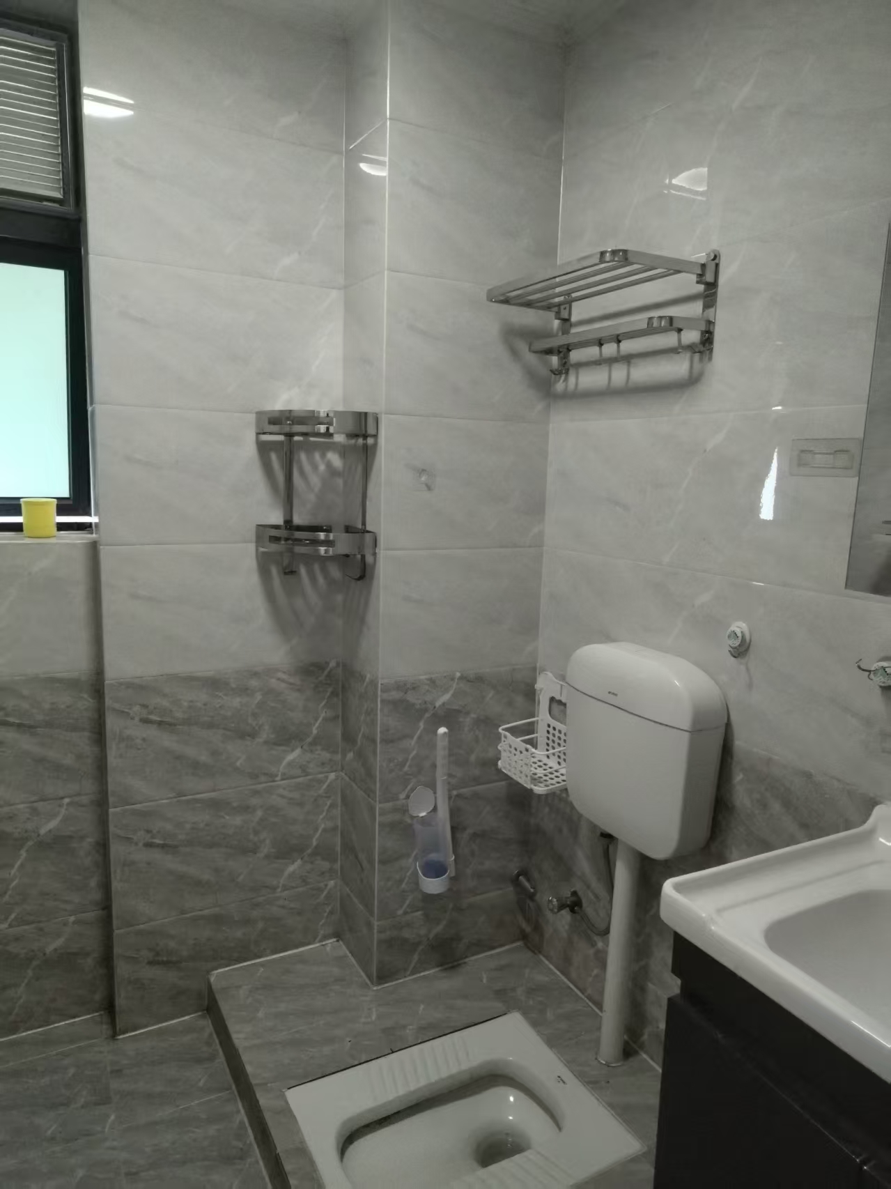 棕榈园（椰海新城3期）  2室2厅1卫    2500.0元/月室内图