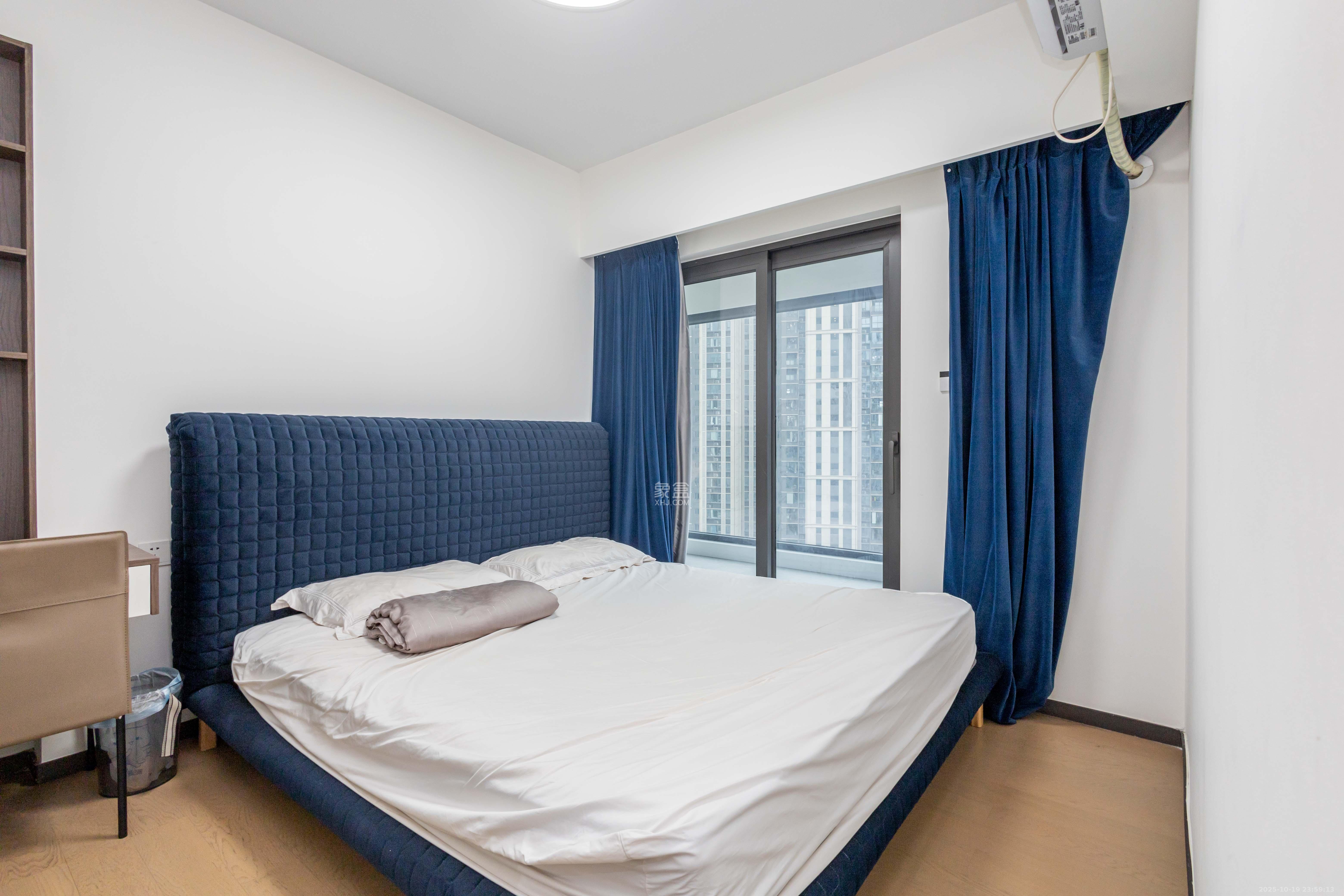 时代印记(长沙时代印记花园)  4室2厅3卫    230.0万 时代印记(长沙时代印记花园)  4室2厅3卫    230.0万卧室